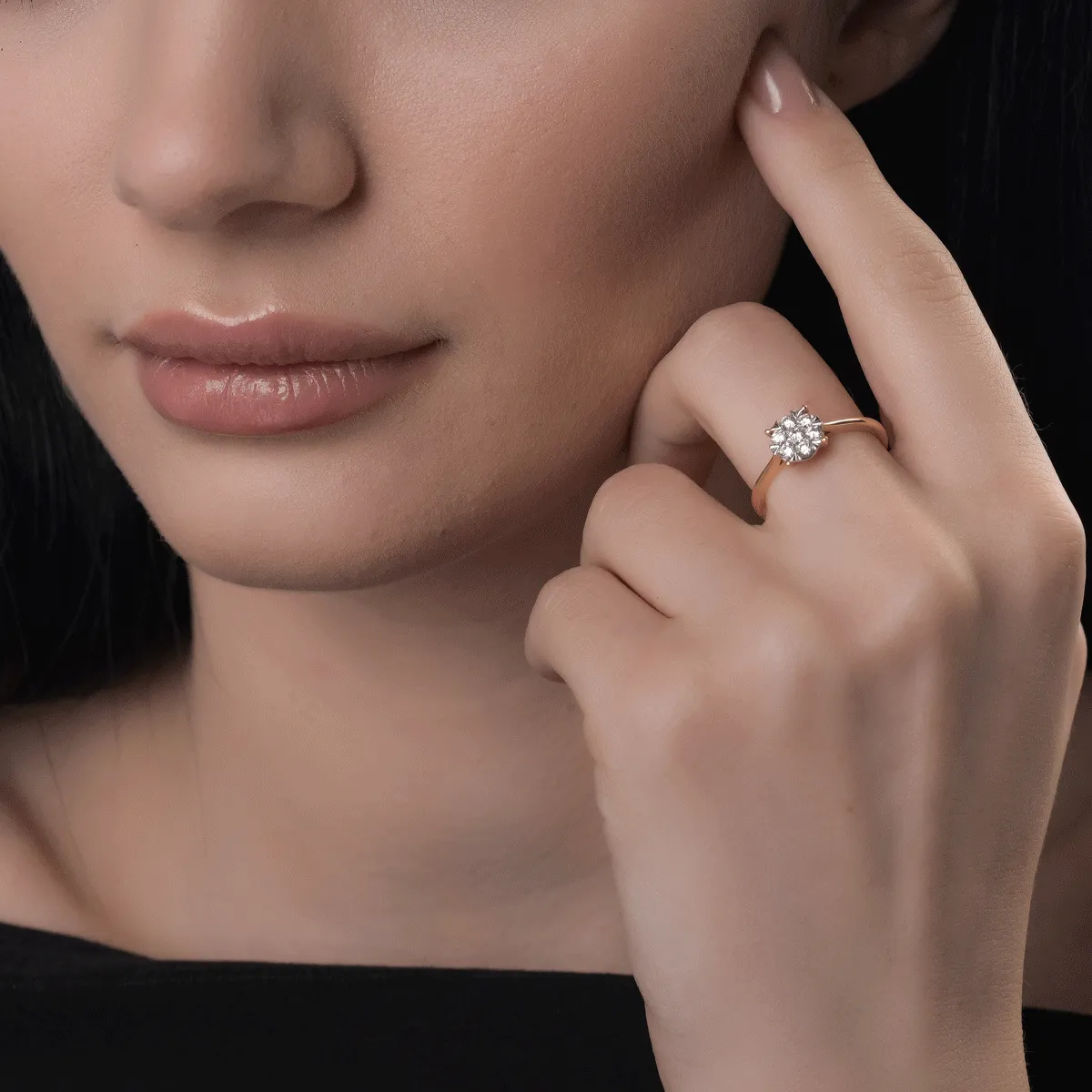 Pierścionek zaręczynowy z różowego złota 18K z diamentami 0.34ct