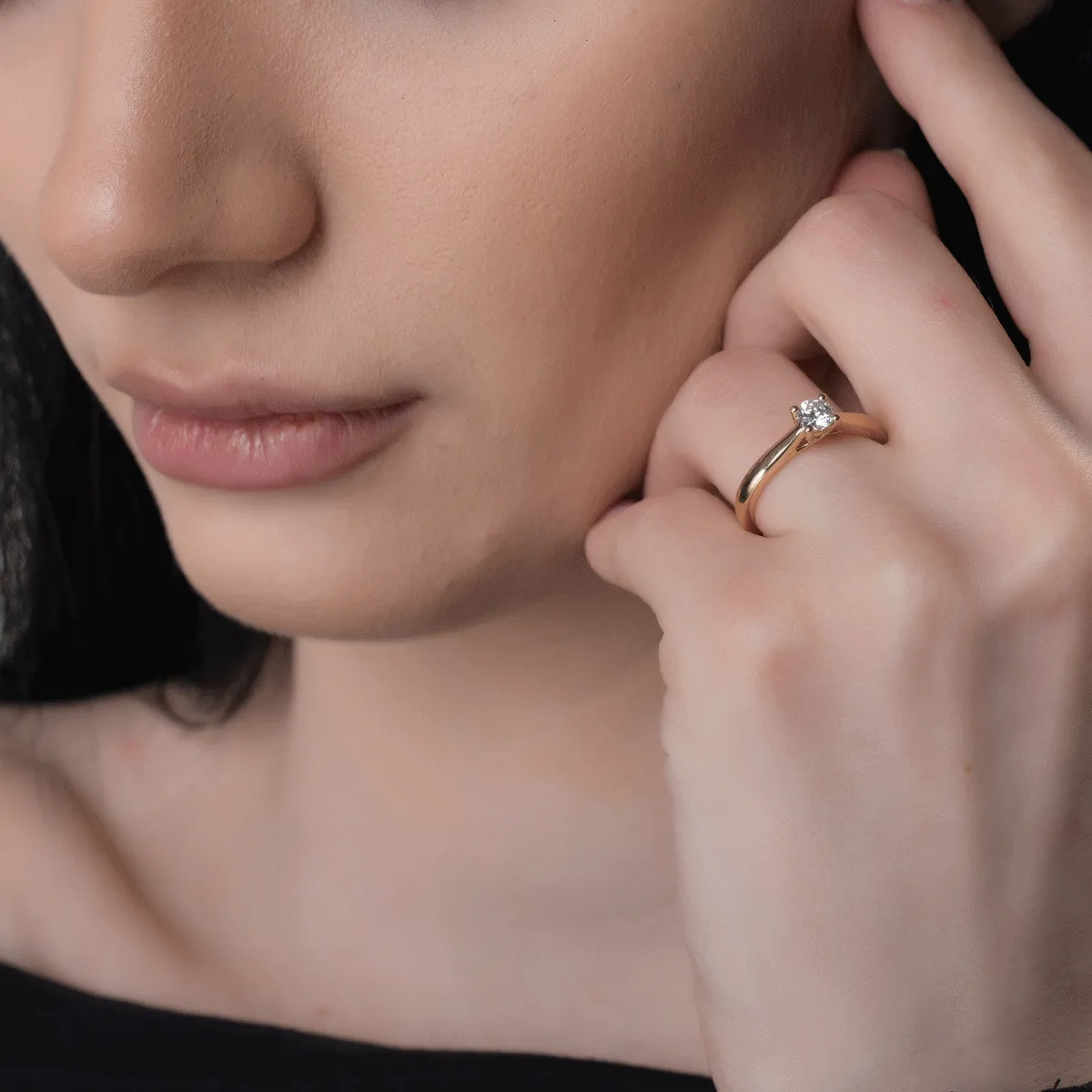 Годежен пръстен от 18K жълто злато с диамант пасианс 0.16ct
