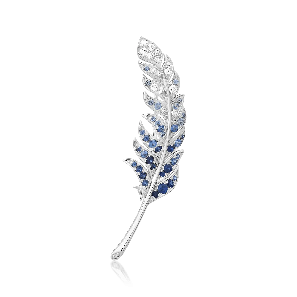 18K white gold brooch with 0.76ct blue sapphires and 0.23ct diamonds