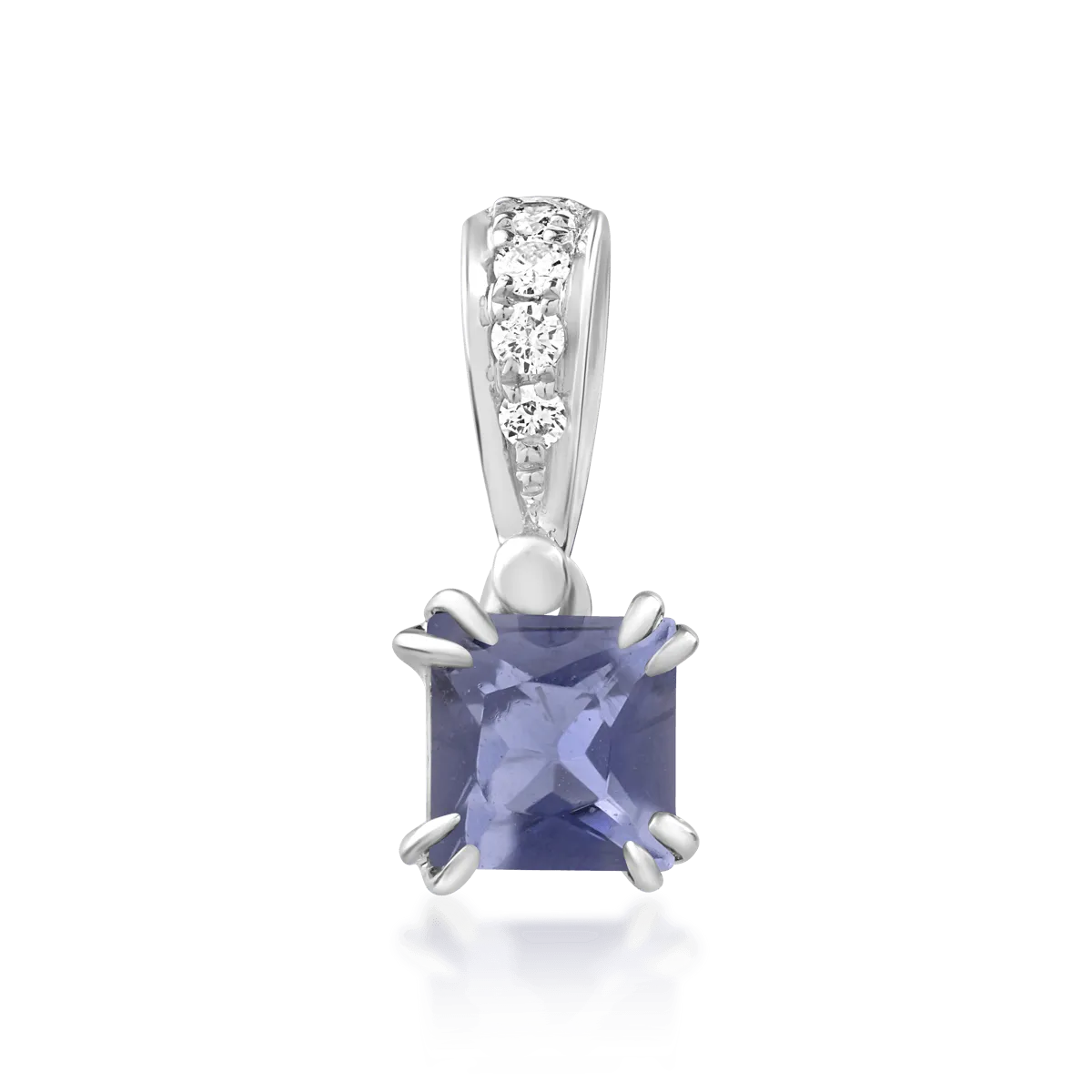 18K white gold pendant with iolite of 0.27ct and diamonds of 0.04ct