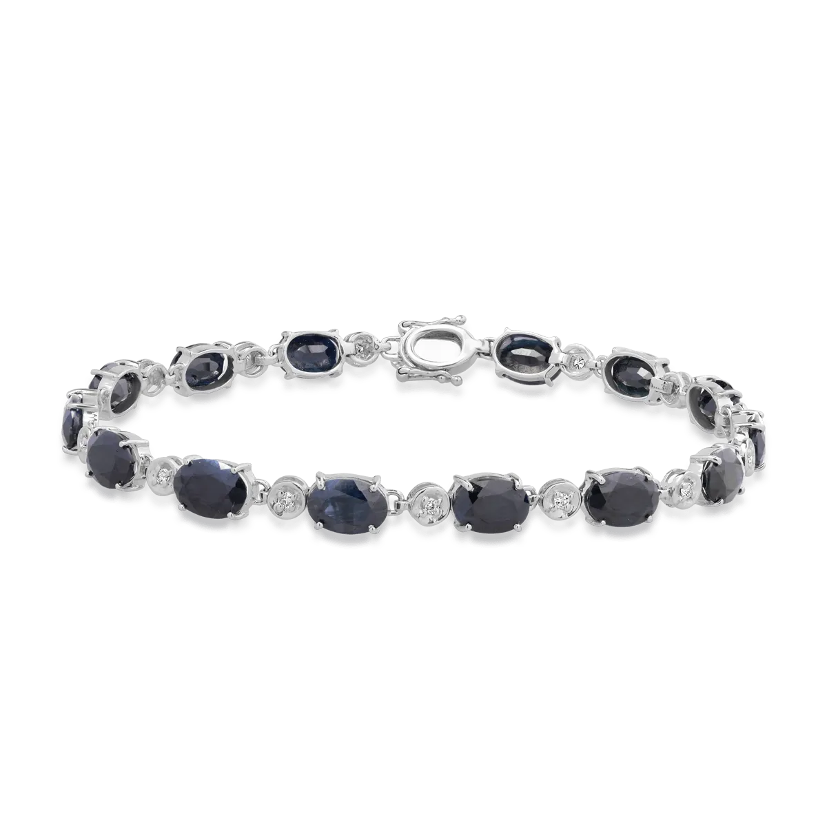 14K white gold bracelet with 16.1ct black sapphires and 0.2ct diamonds