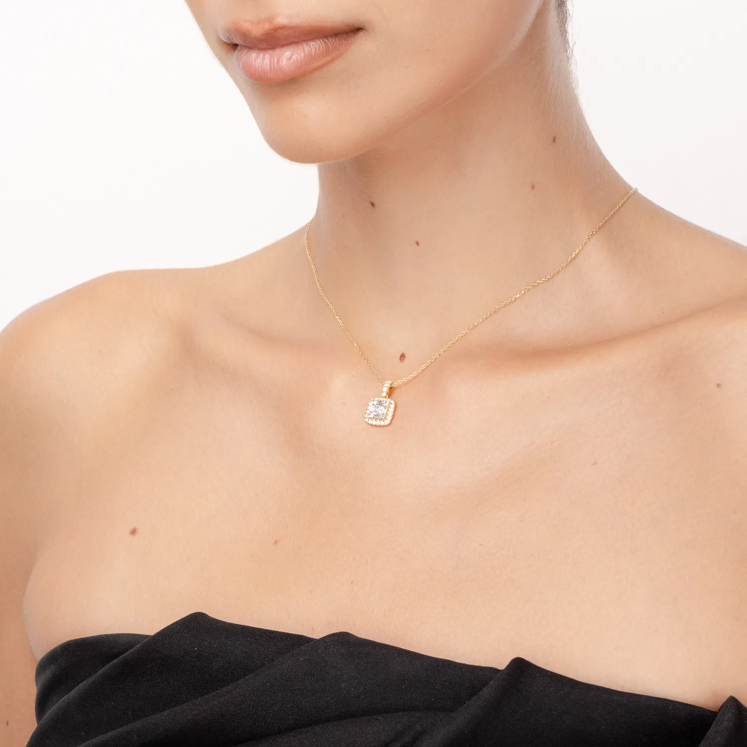 18K yellow gold pendant with diamonds of 0.62ct