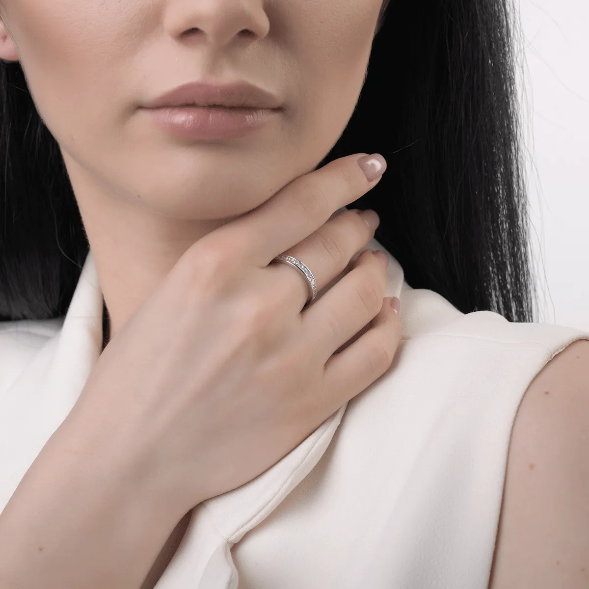 18k fehér arany gyûrû gyémántokkal 0,71ct