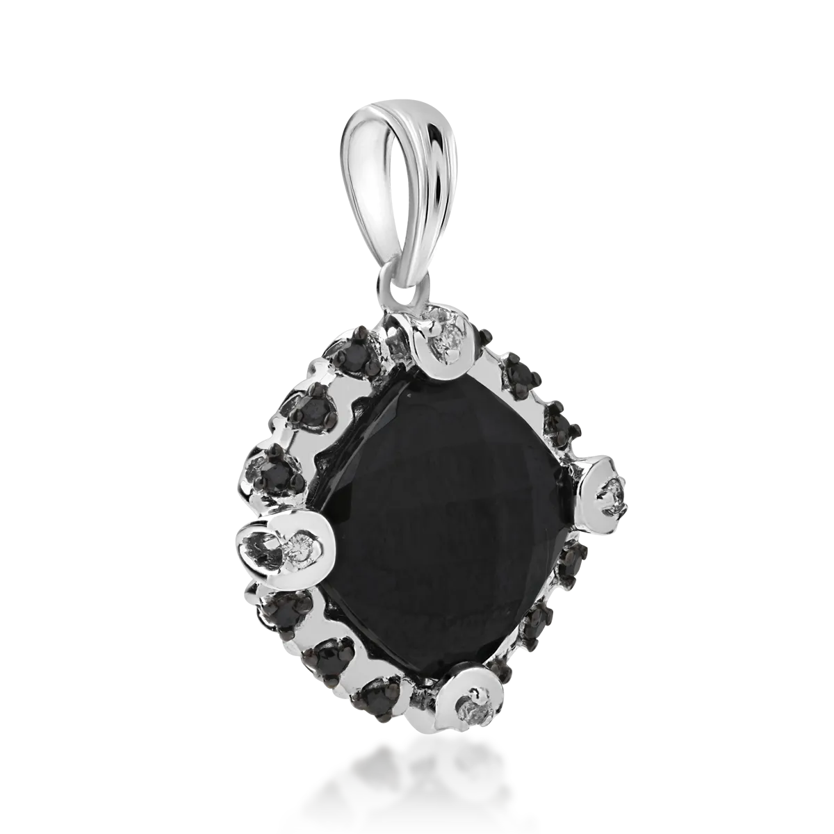 14K white gold pendant with precious and semiprecious stones of 5.4ct