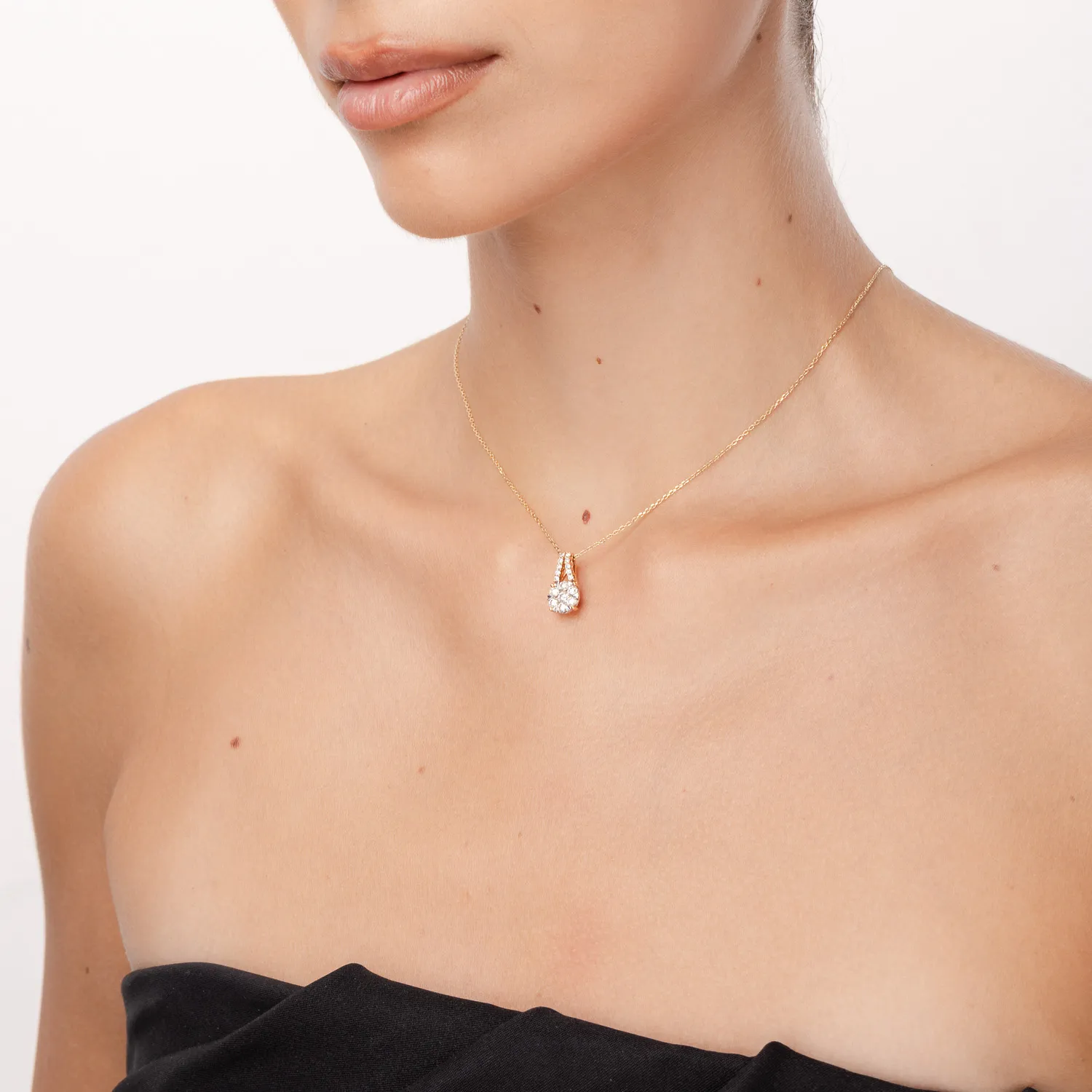 Висулка от 18K бяло розово злато с 0.75ct диаманти