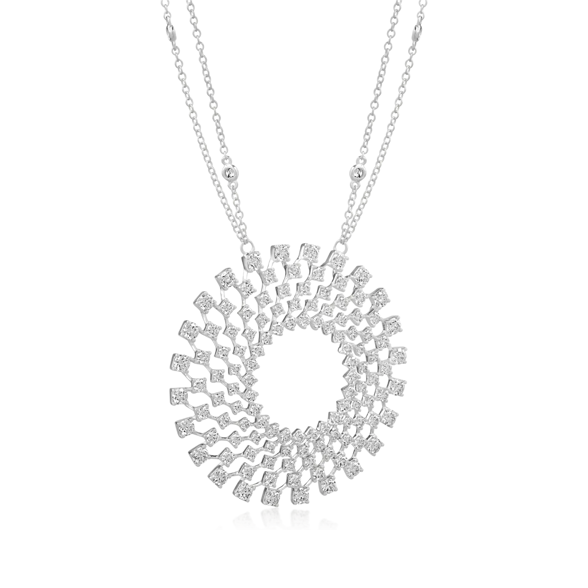 18K white gold pendant chain with 4.82ct diamonds