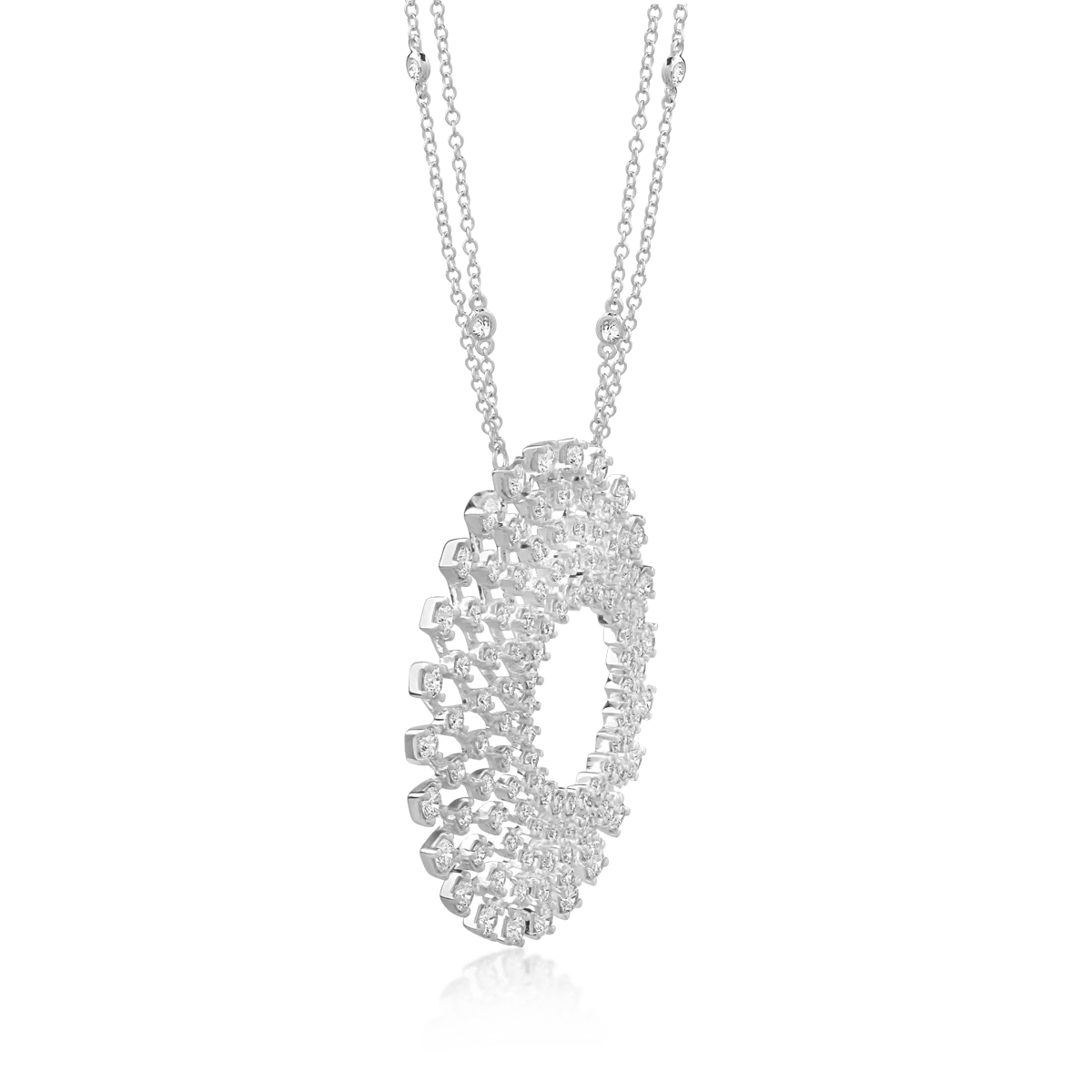 Lant cu pandantiv din aur alb cu diamante de 4.82ct