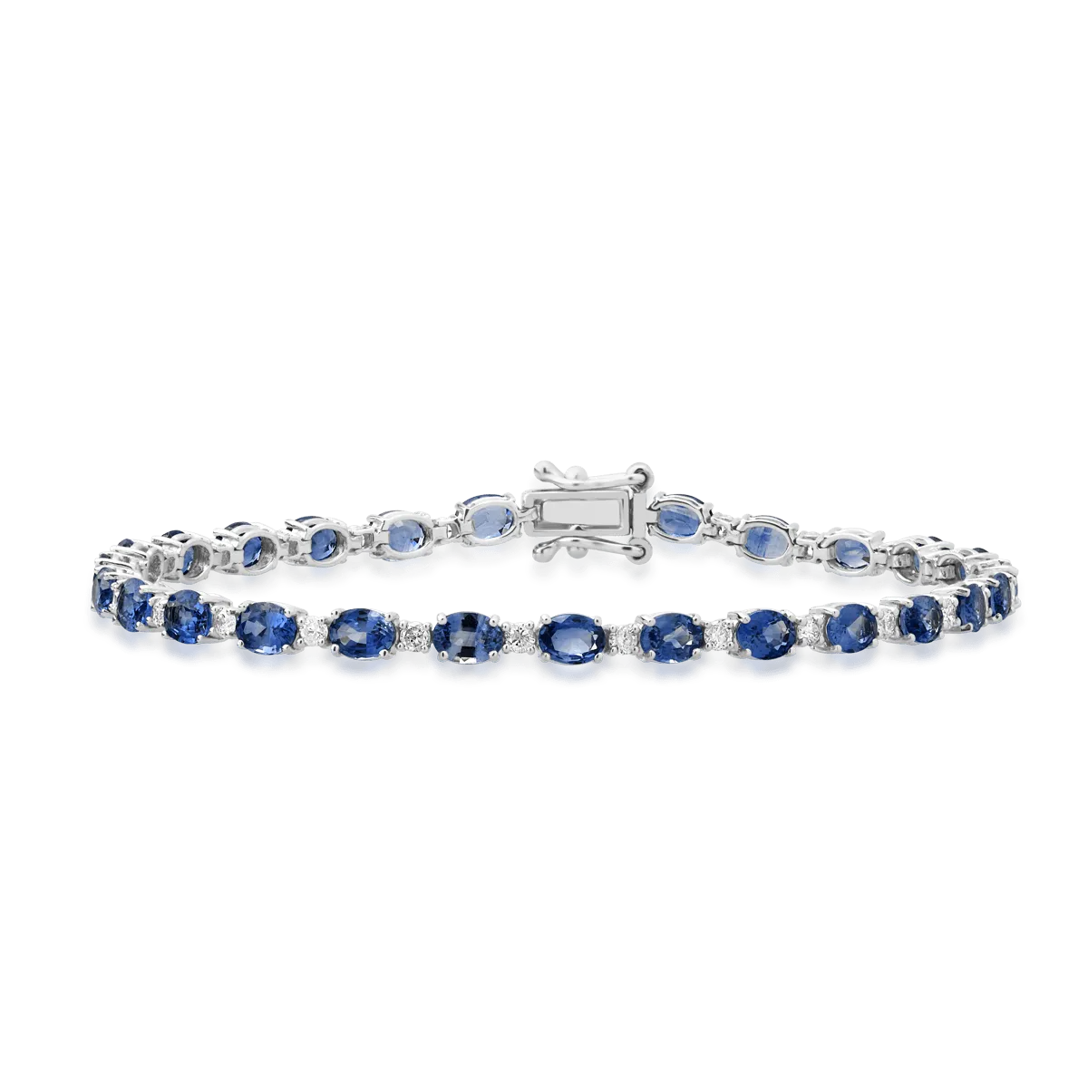 18K white gold tennis bracelet with 6.31ct light blue sapphires and 0.64ct diamonds