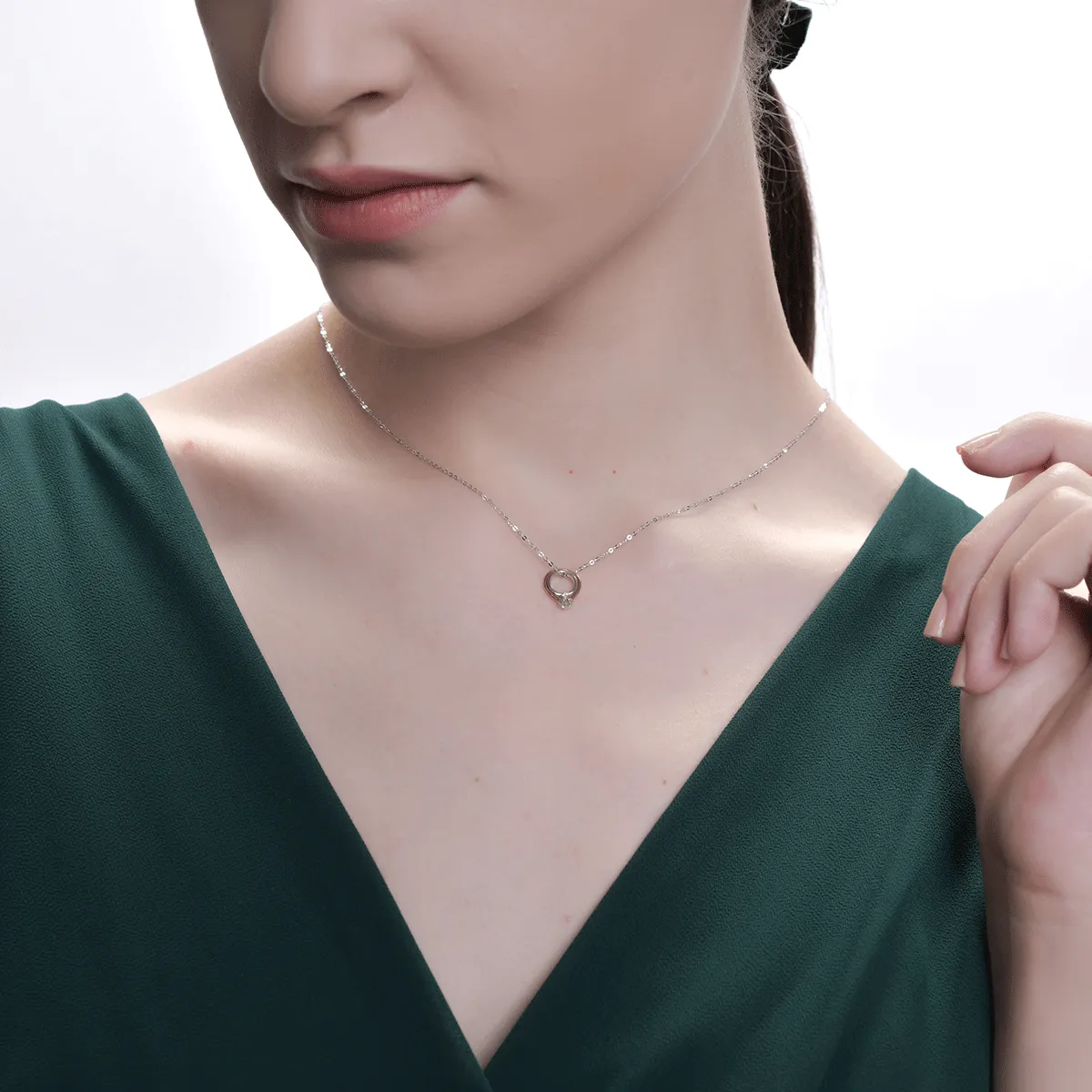 18K white-rose ring pandant necklace with diamonds on 0.059ct