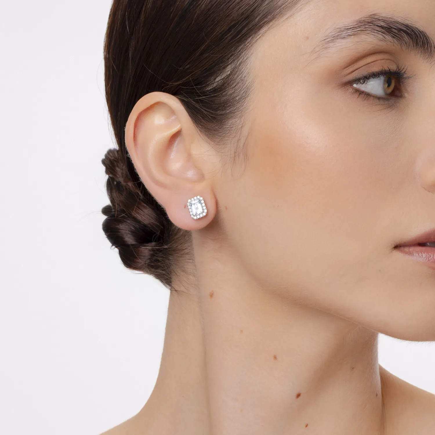 18k fehér arany fülbevaló 1.85ct Aquamarines és gyémánt 0,46ct