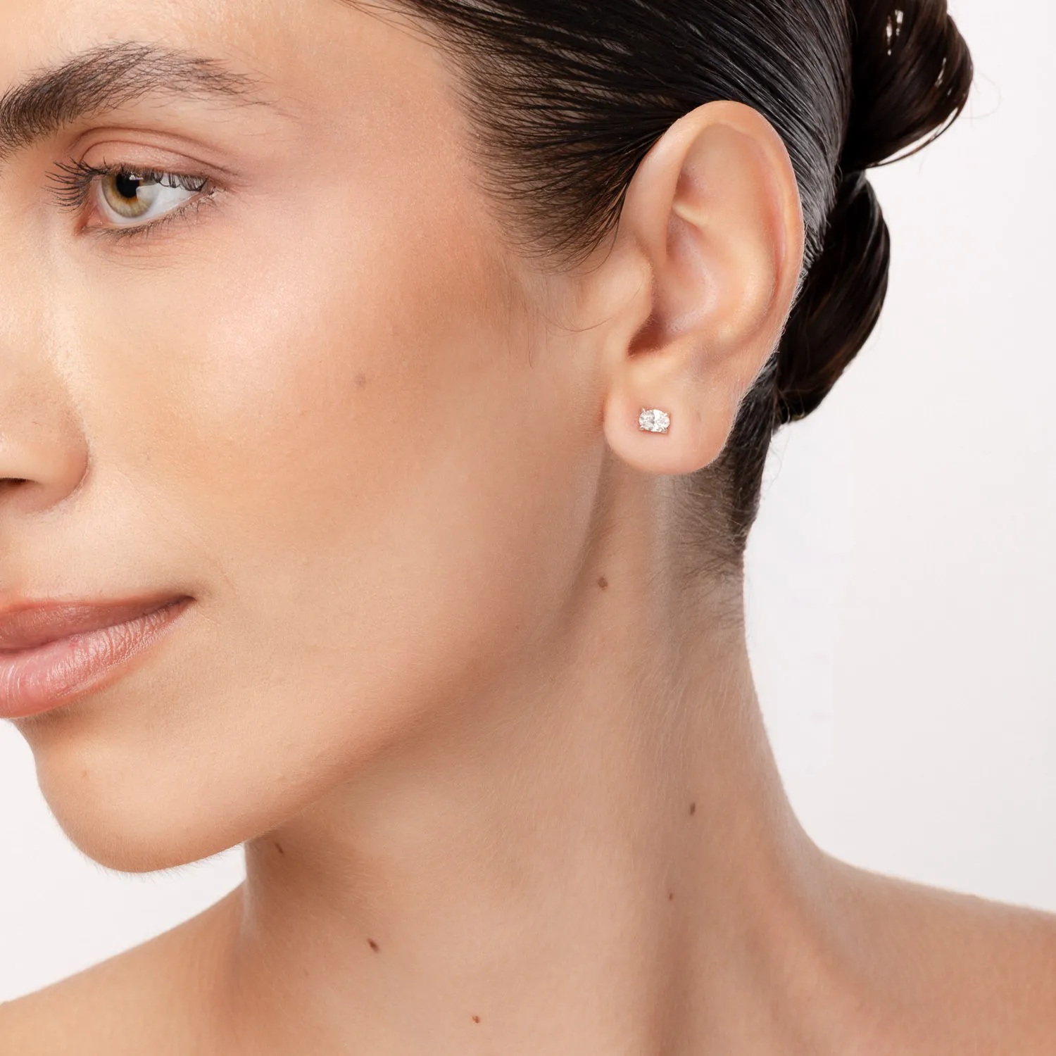 Cercei din aur alb cu diamante ovale de 0.6ct — imaginea 5