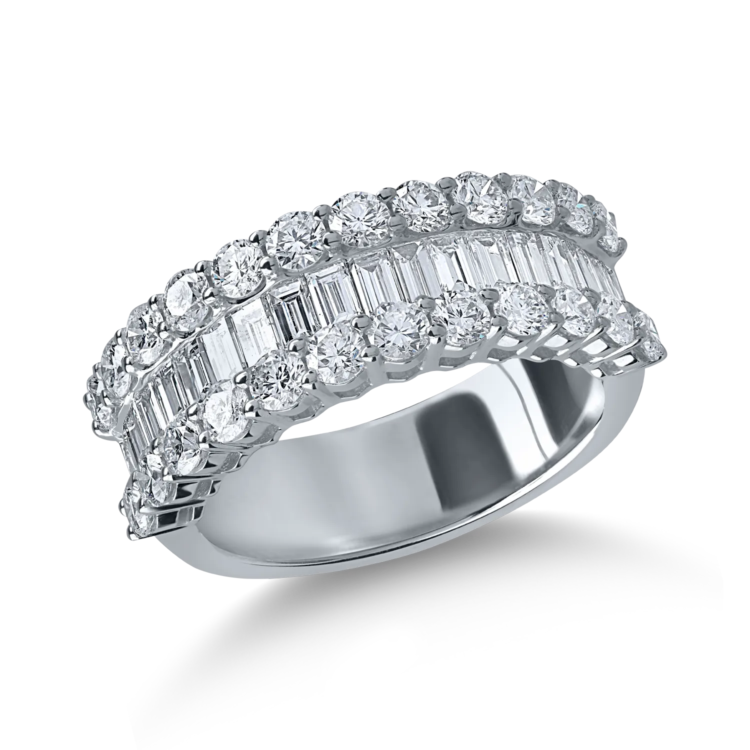 White gold ring with 1.9ct microsetting diamonds