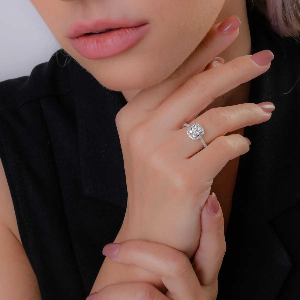 Inel din aur alb cu diamante de 0.5ct