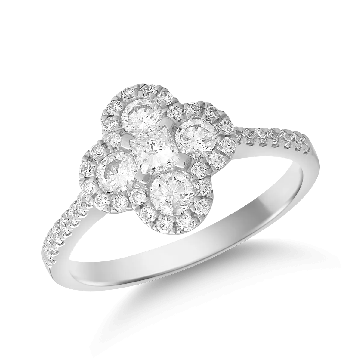 18K white gold ring with 0.81ct diamonds