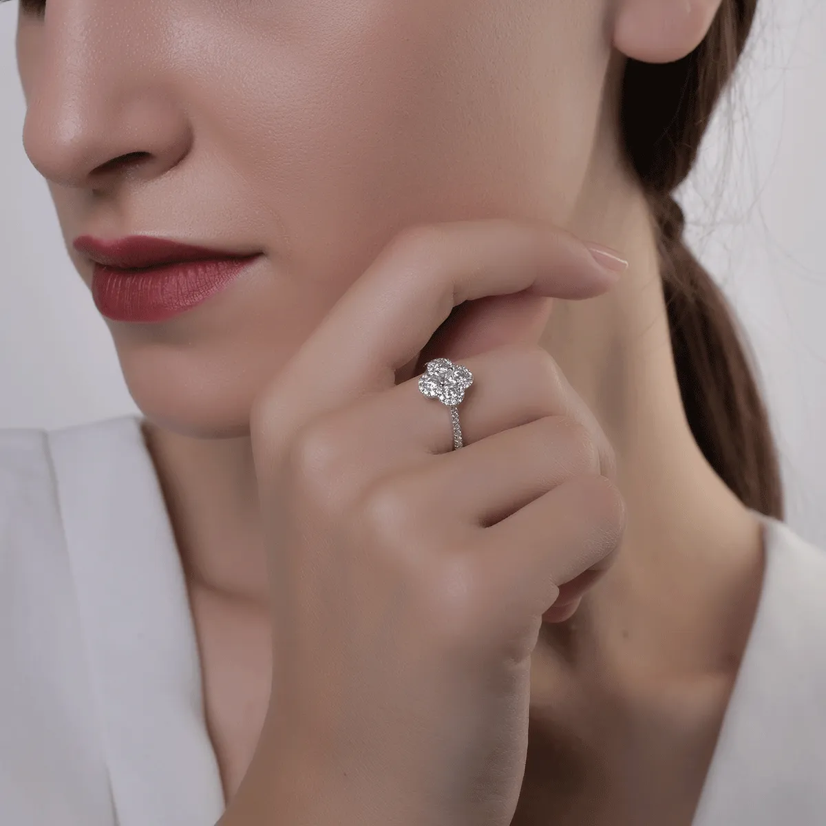Inel din aur alb cu diamante de 0.81ct