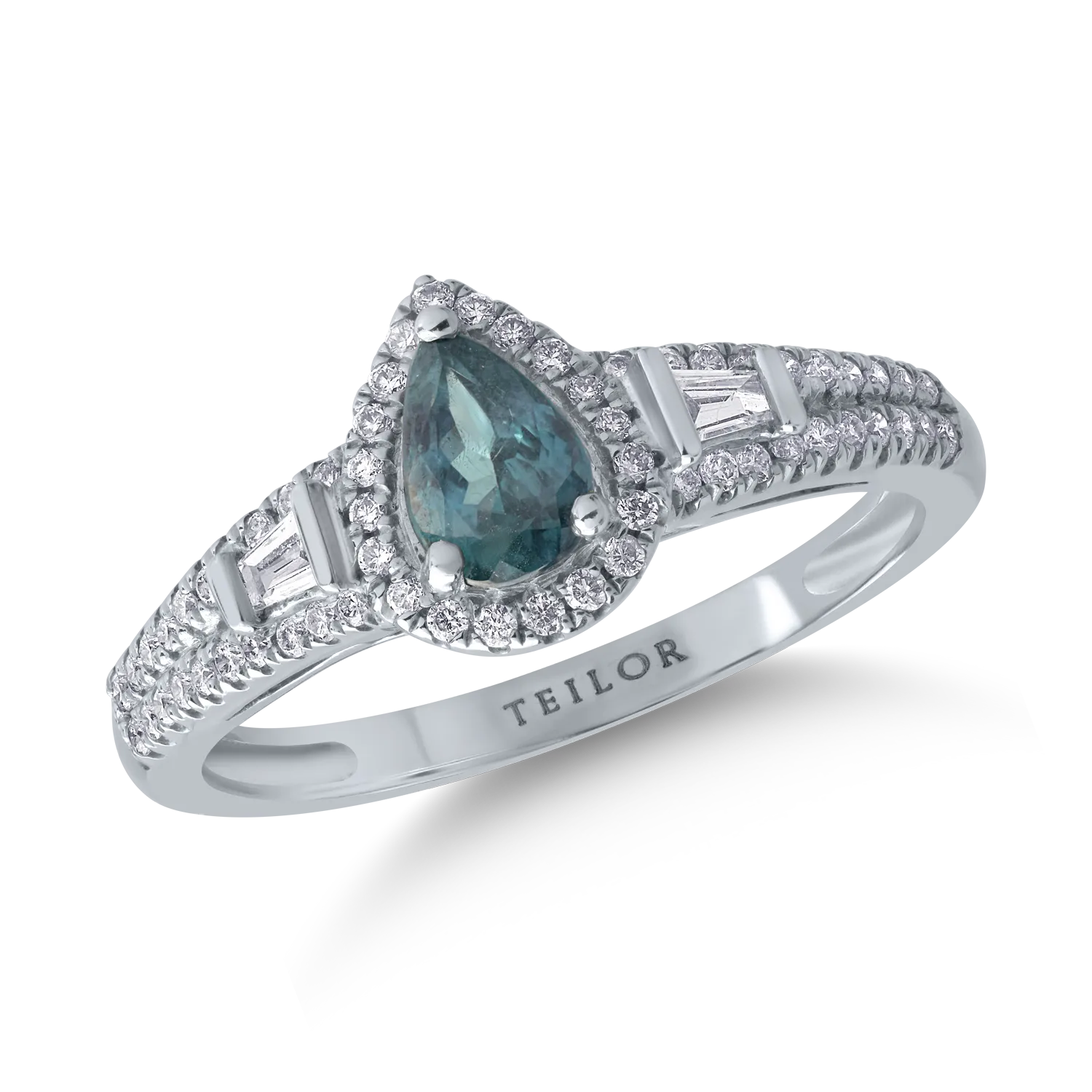 18K white gold ring with 0.6ct alexandrite and 0.33ct diamonds