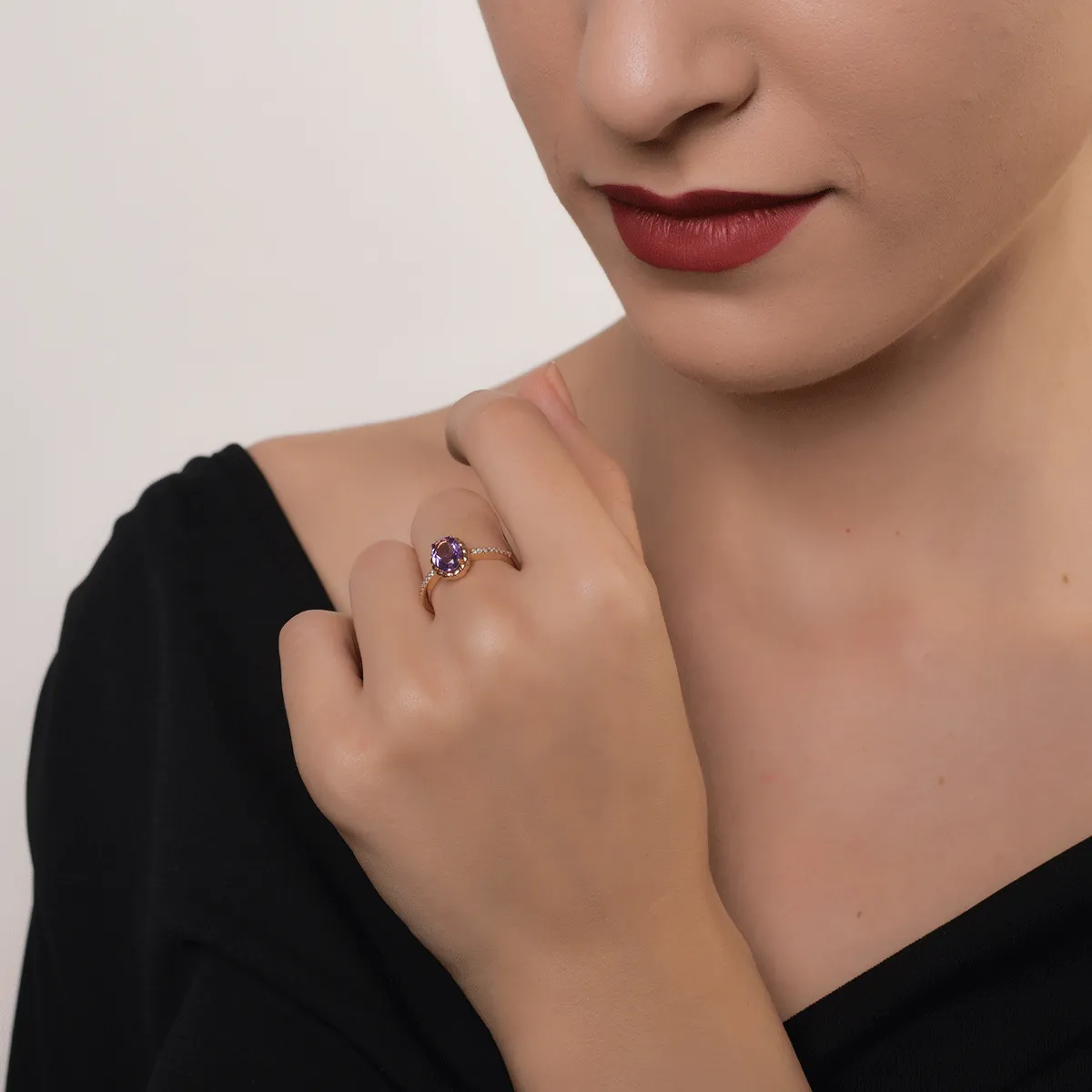 Пръстен от розово злато 18K с аметист 0.89ct и диаманти 0.078ct