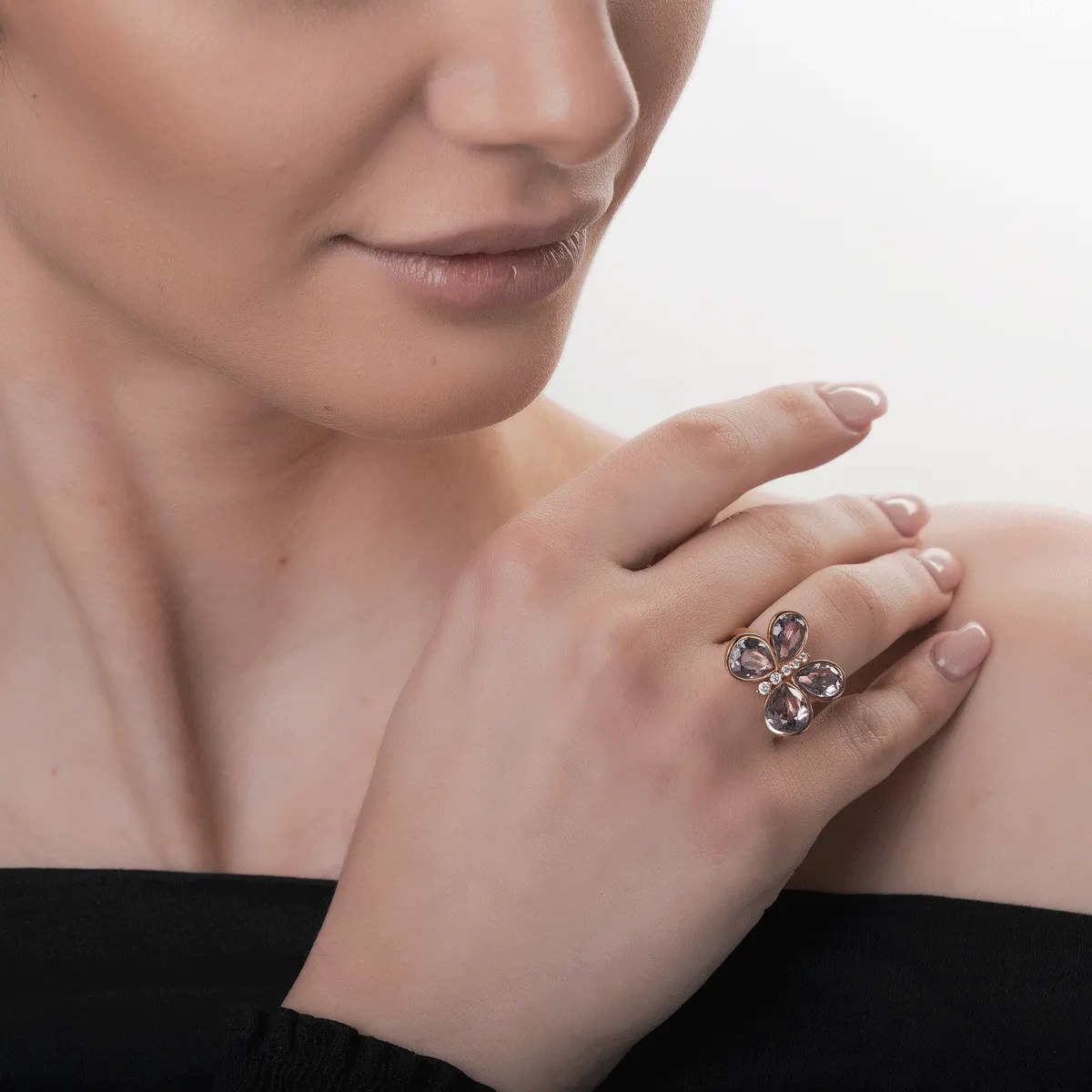 Пръстен пеперудка от розово злато 18К с аметисти 4.053гкт и диаманти от 0.115гкт