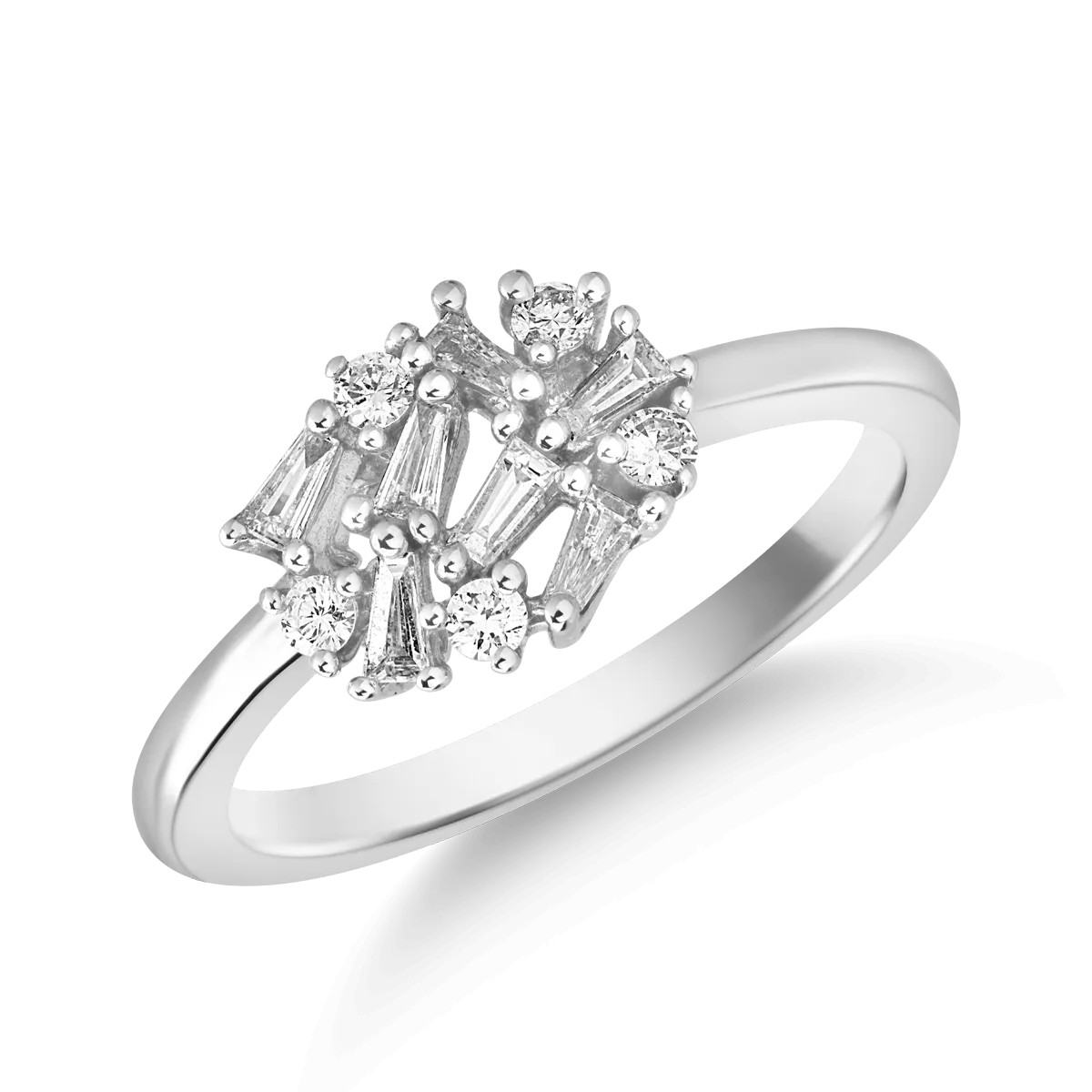 18K white gold ring with 0.221ct diamonds