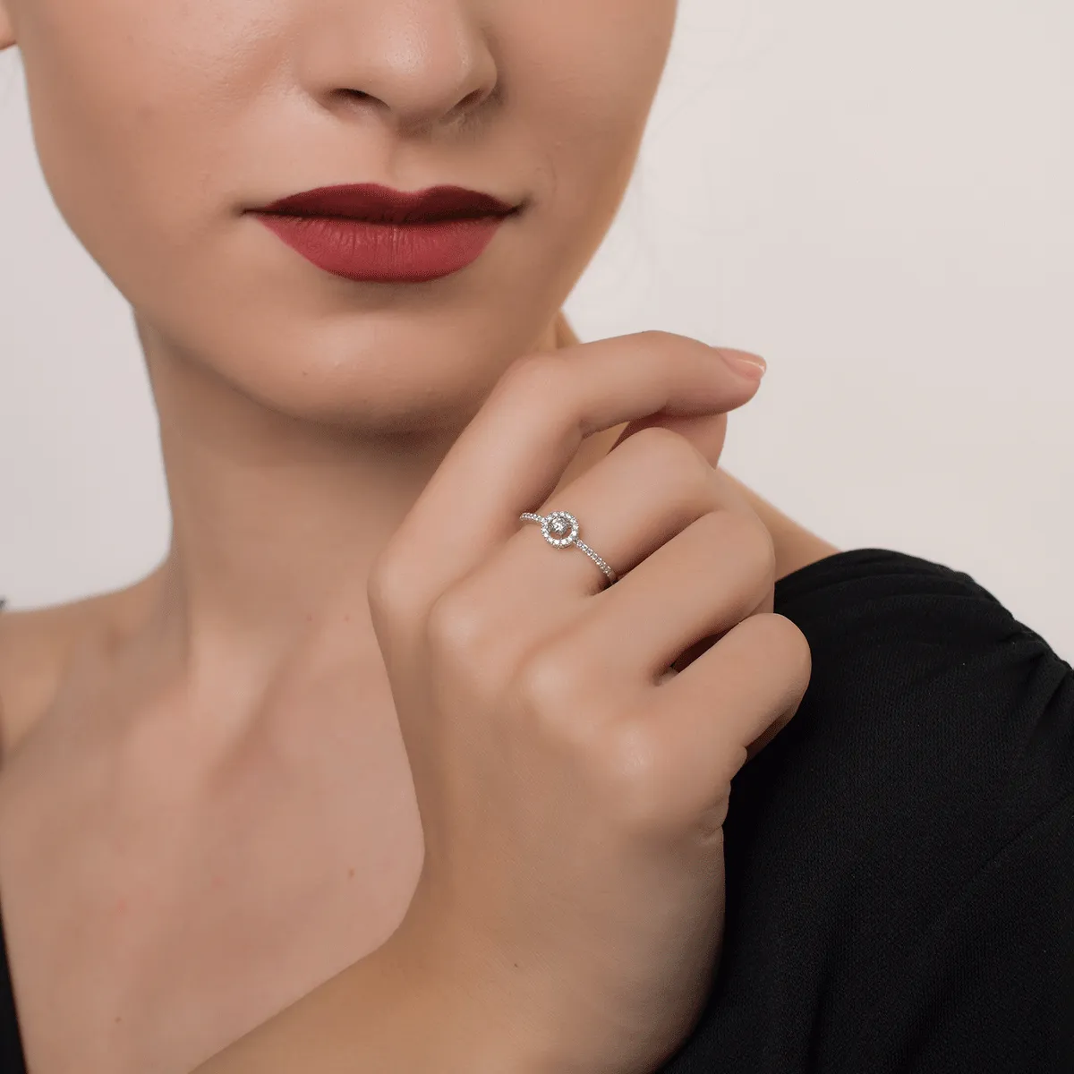 Inel din aur alb de 18K cu diamante de 0.23ct