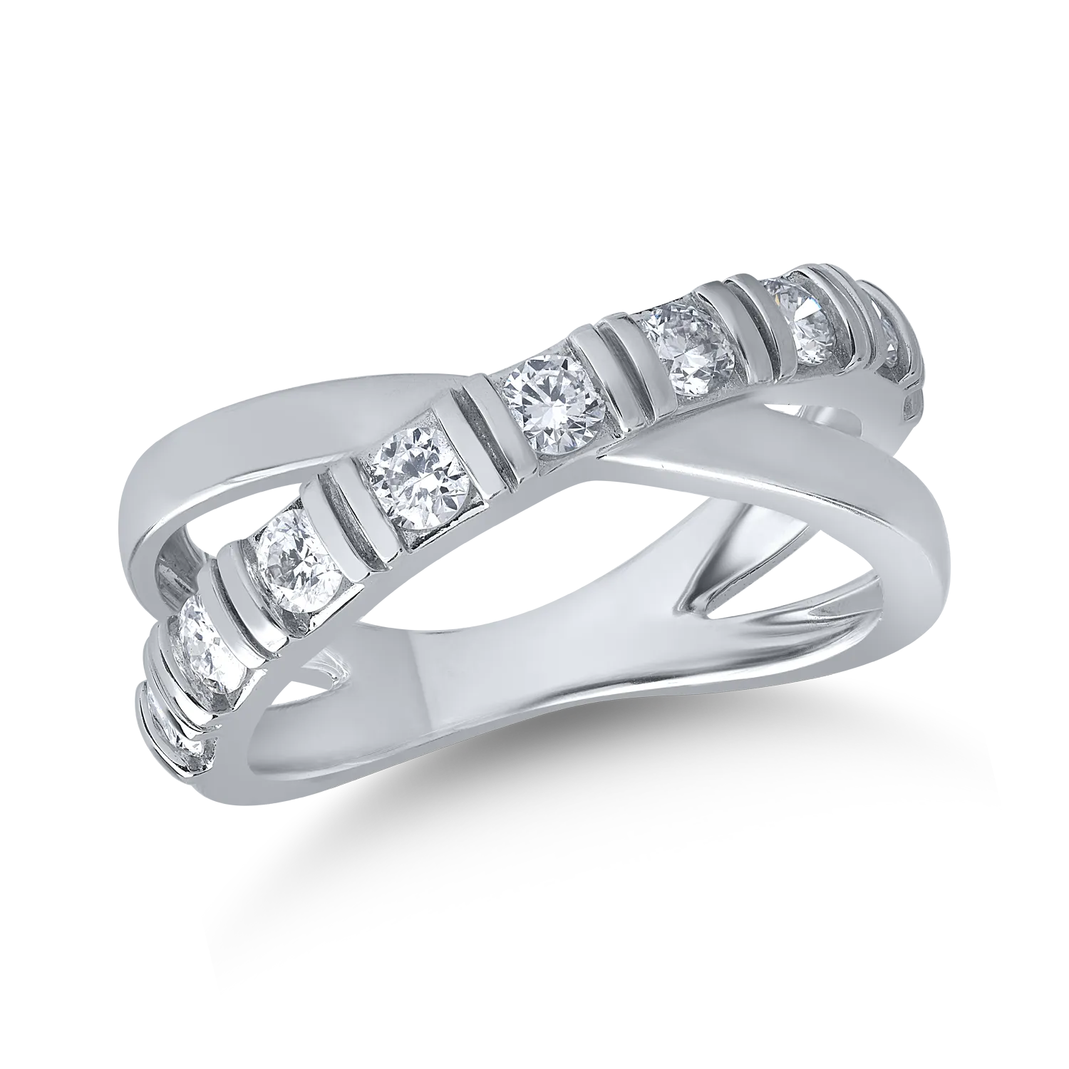 14K white gold ring with 0.708ct diamonds