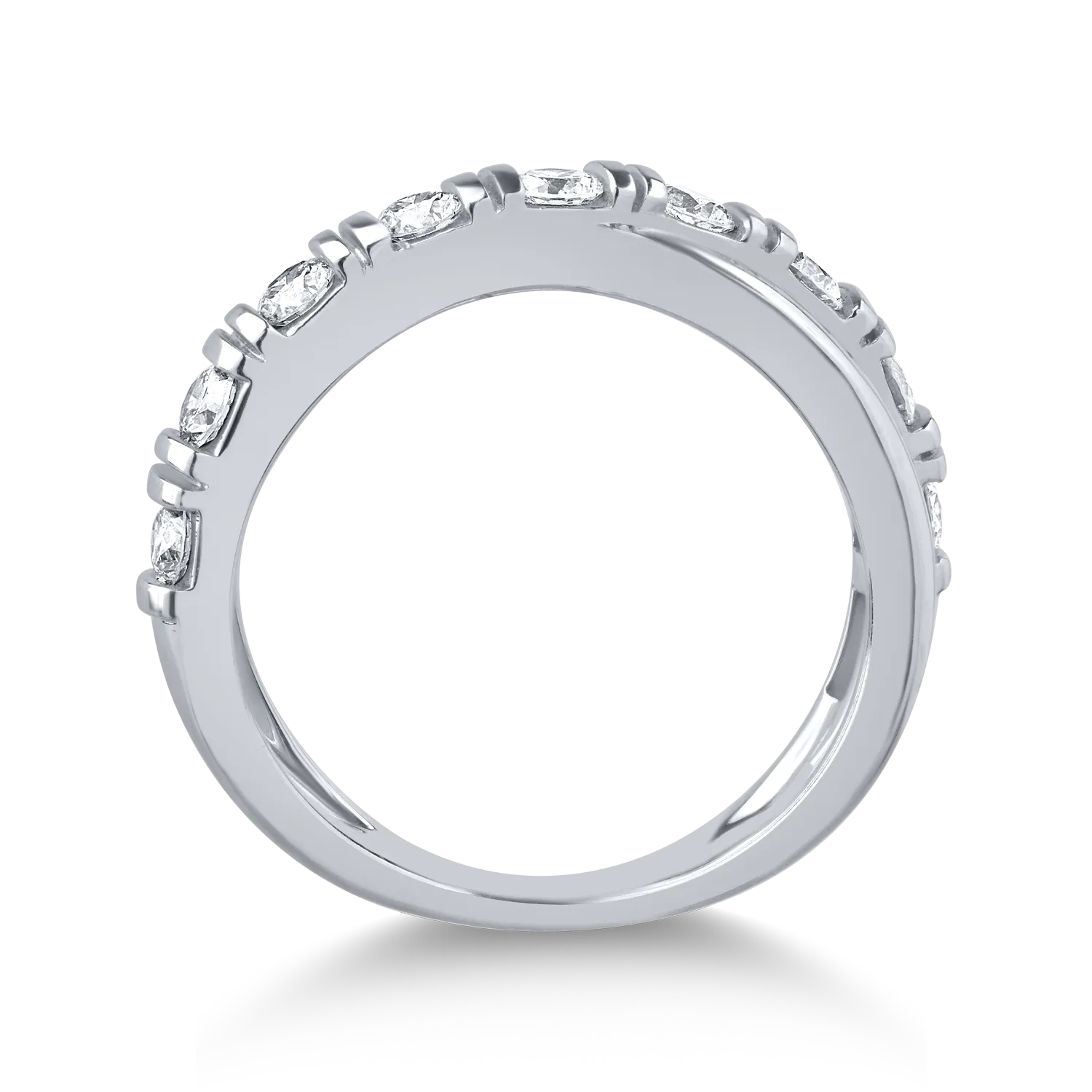 14K white gold ring with 0.708ct diamonds