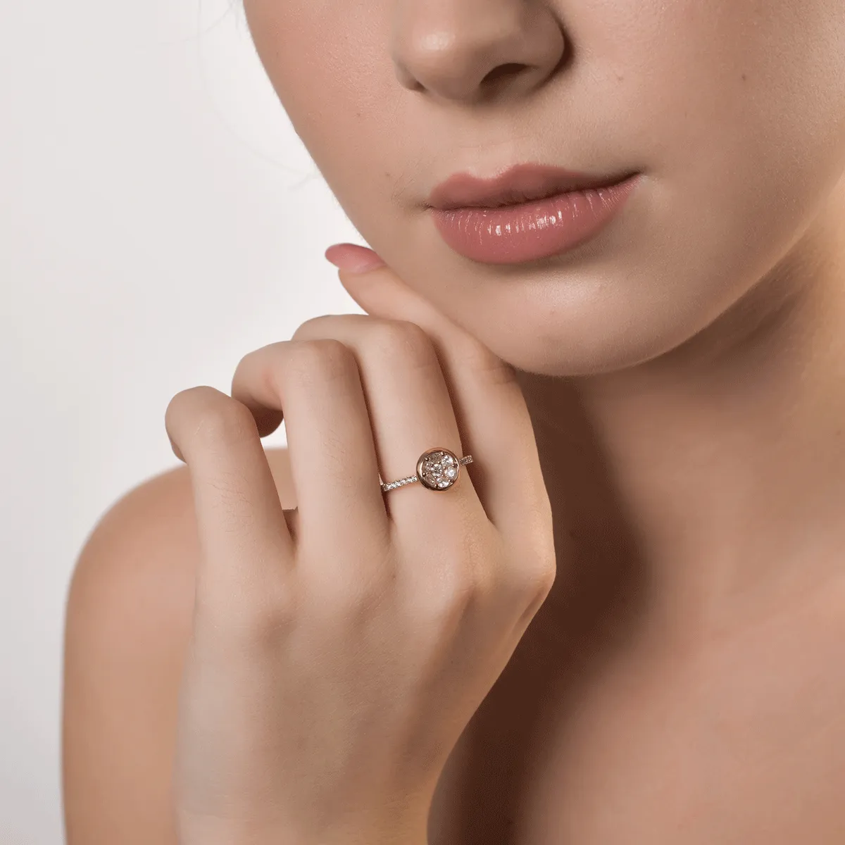 Inel din aur roz de 14K cu diamante de 0.61ct