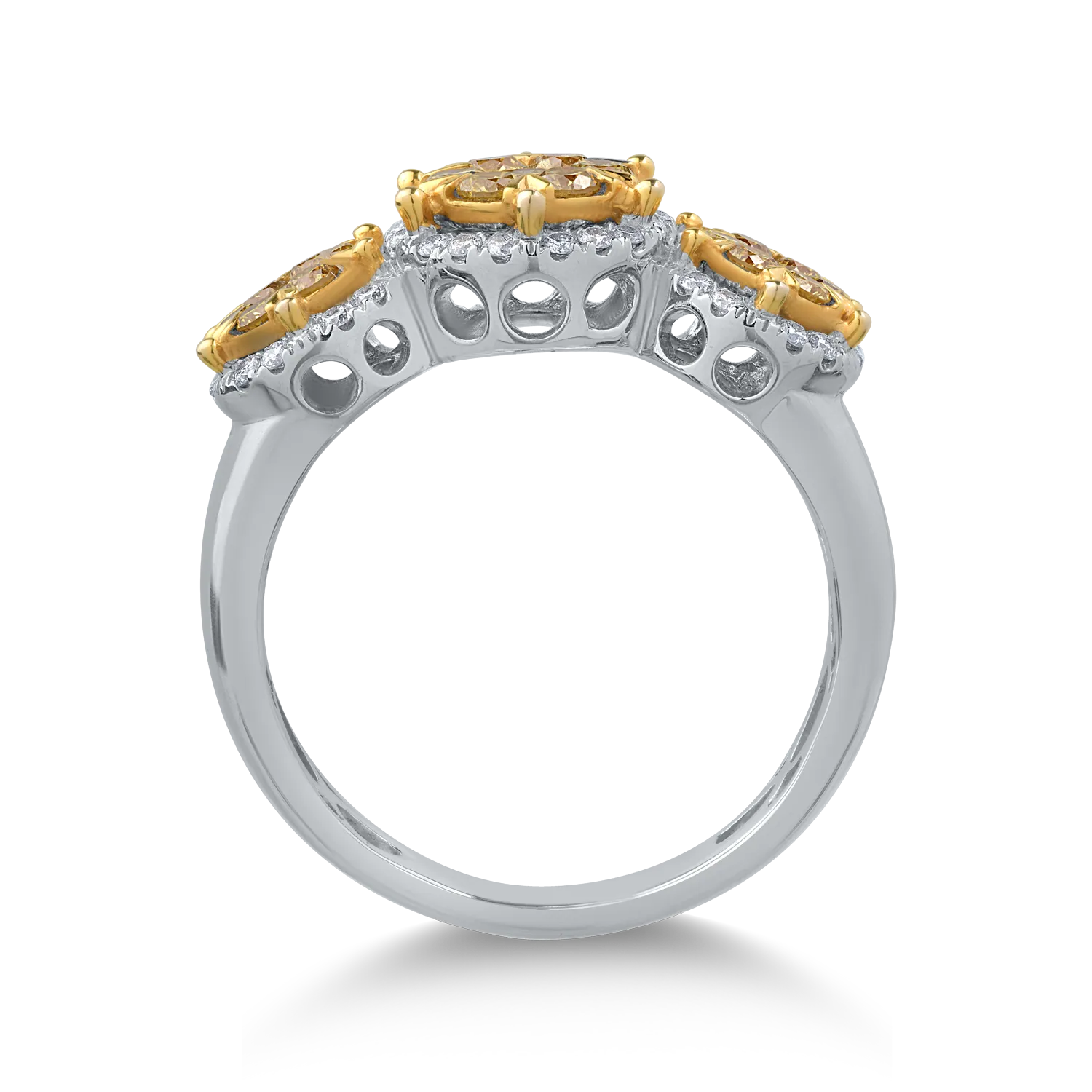 18K white gold ring with 0.62ct yellow diamonds and 0.2ct clear diamonds