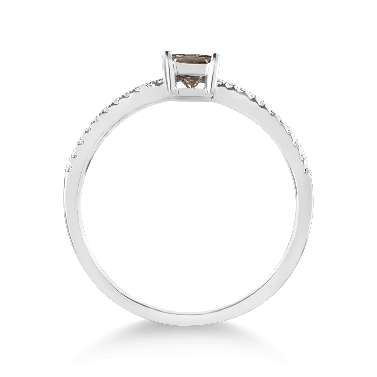 Gyűrű 18K-os fehér aranyból 0.45ct barna gyémánttal és 0.09ct átlátszó gyémánttal.