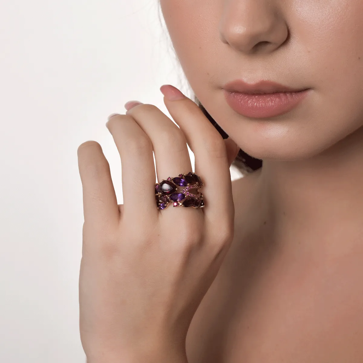 18K rose gold ring with 10.54ct precious and semi-precious stones
