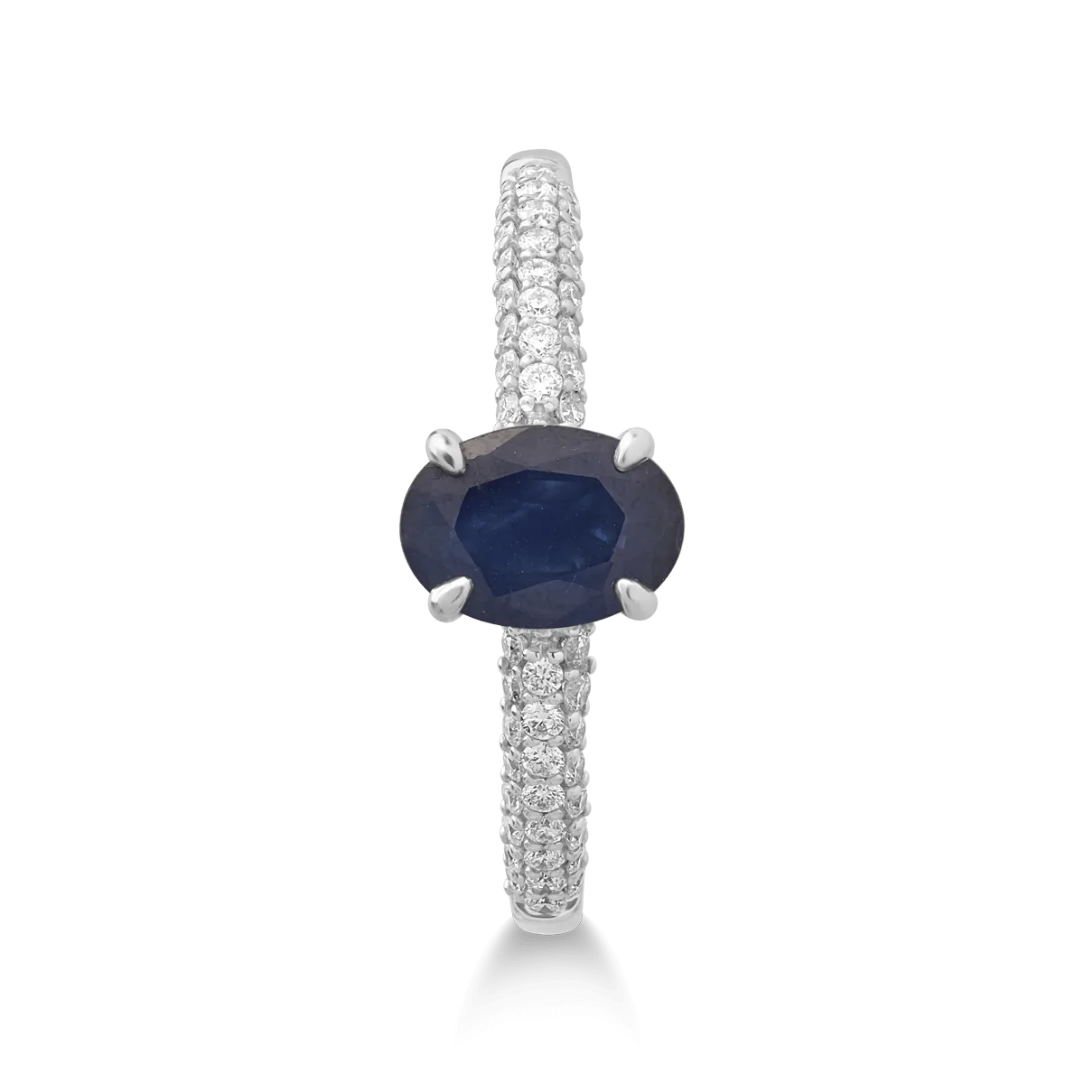 18K white gold ring with 0.917ct sapphire and 0.212ct diamonds