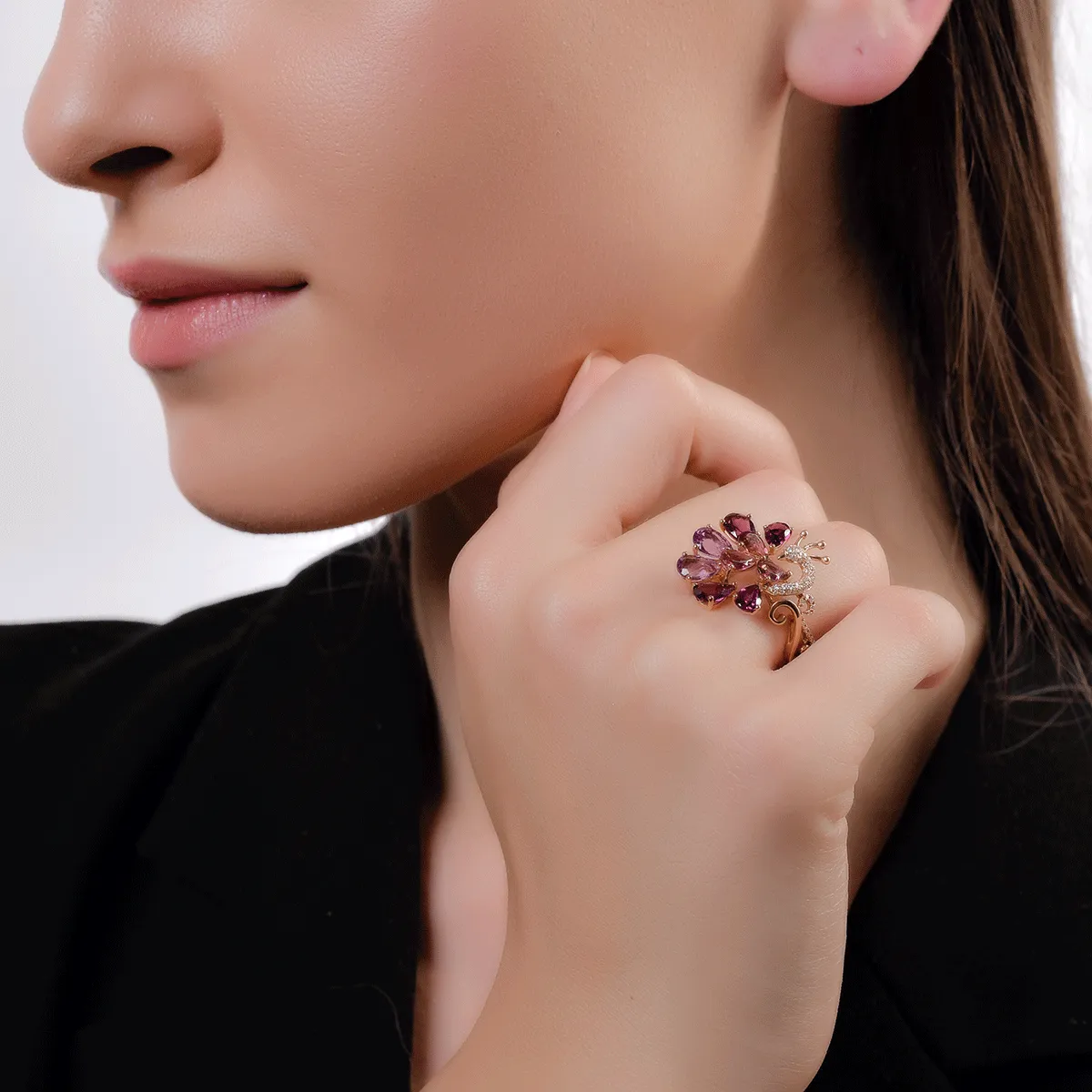 Inel paun din aur roz de 18K cu pietre pretioase si semipretioase de 5.78ct