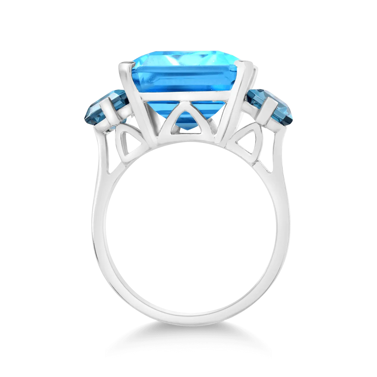 18K white gold ring with 18.4ct topaz