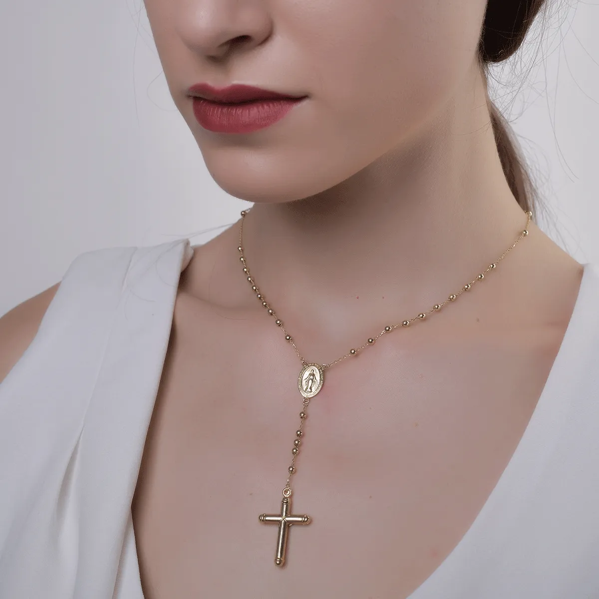 14K yellow gold cross pendant necklace