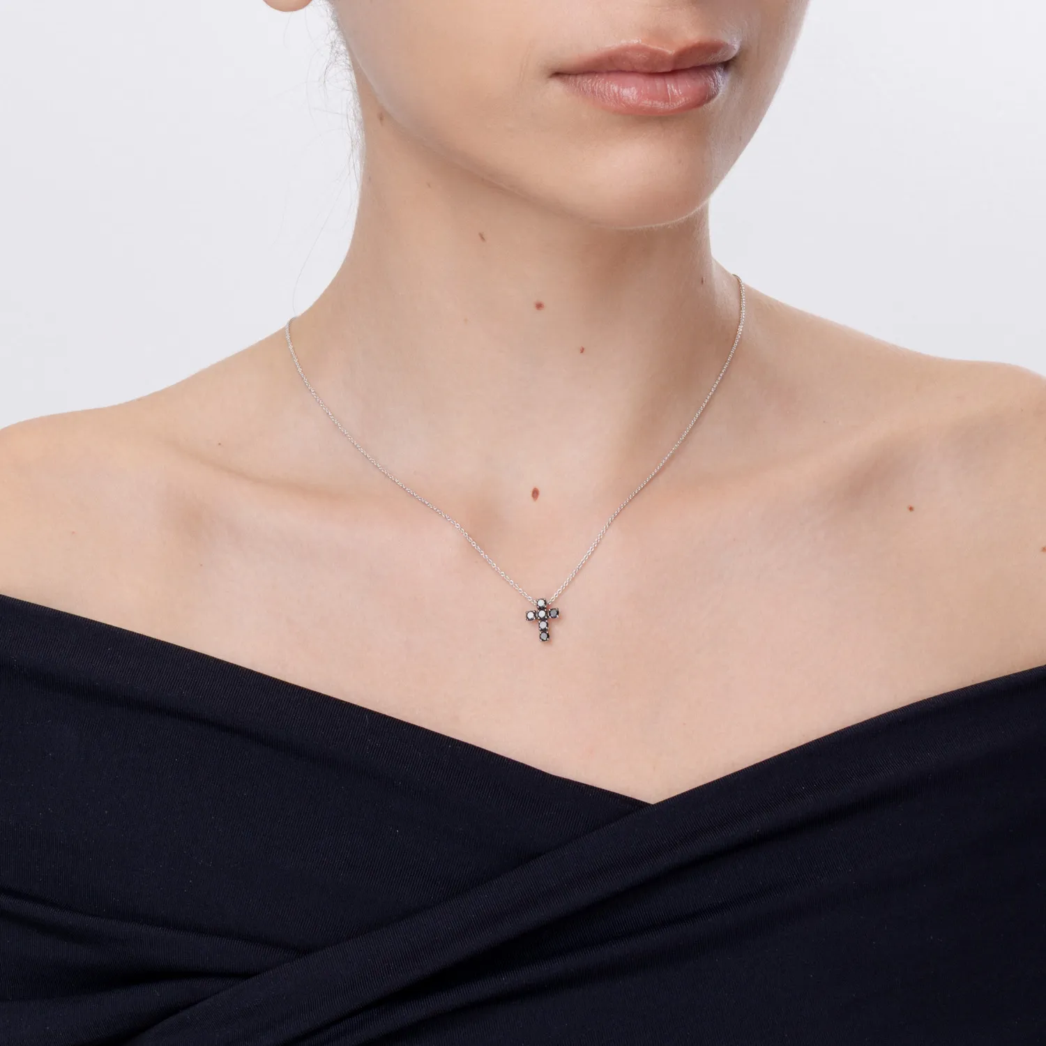 18K white gold cross pendant necklace with 0.64ct black diamonds-108096