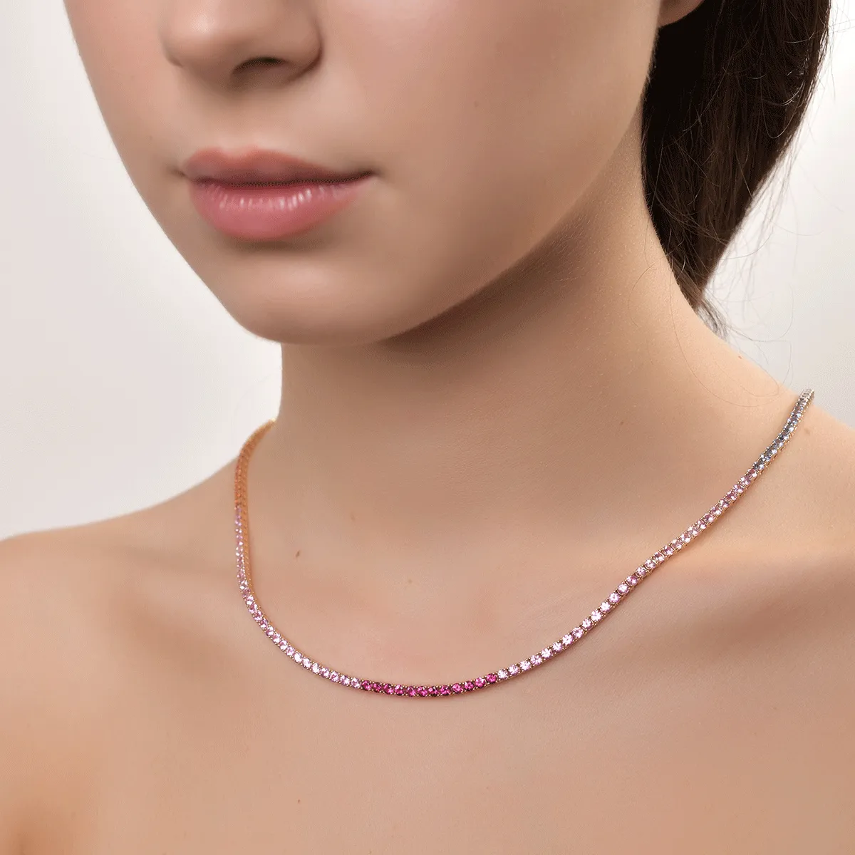18K rose gold chain with 13.2ct multi-coloured sapphires