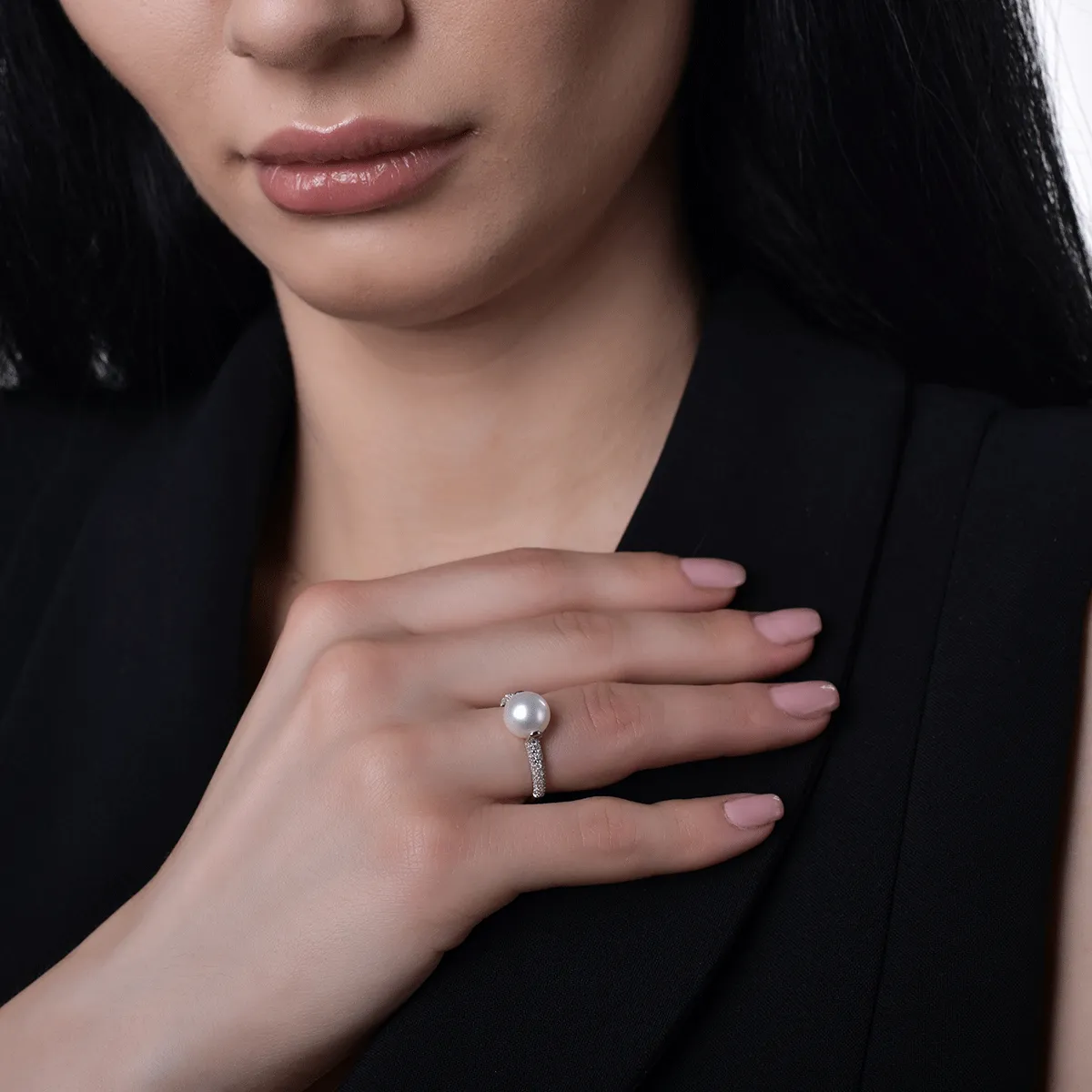 Пръстен от 14K бяло злато с 3.5ct култивирана перла и 0.152ct диаманти