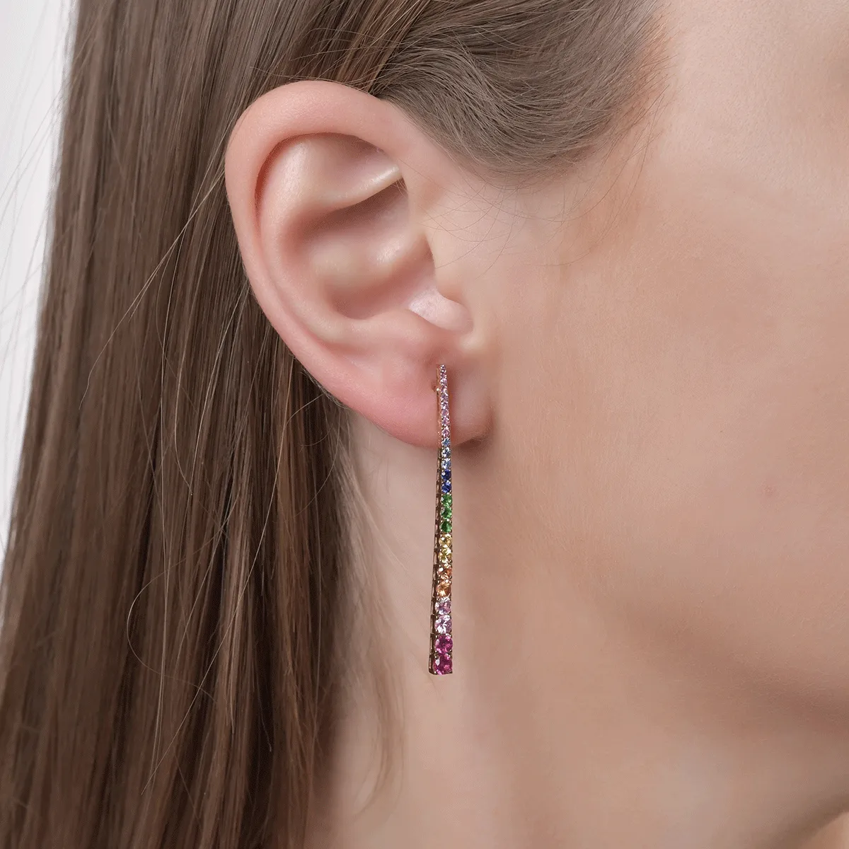 18K white gold earrings with 1.64ct multicoloured sapphires
