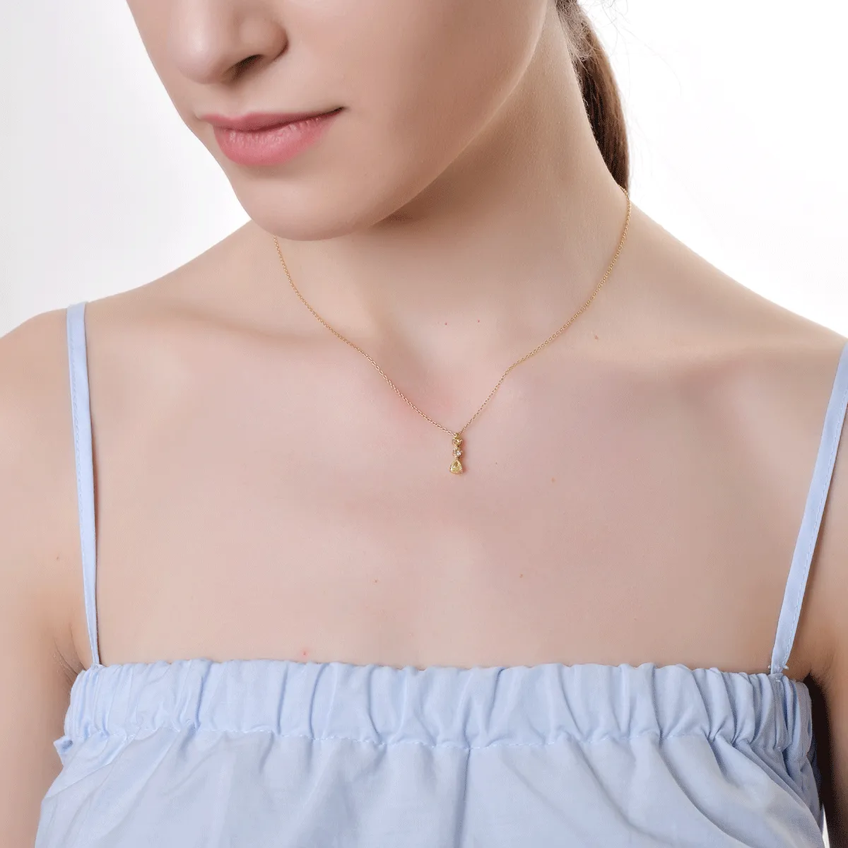 Lant cu pandantiv din aur galben cu diamante galbene de 0.39ct