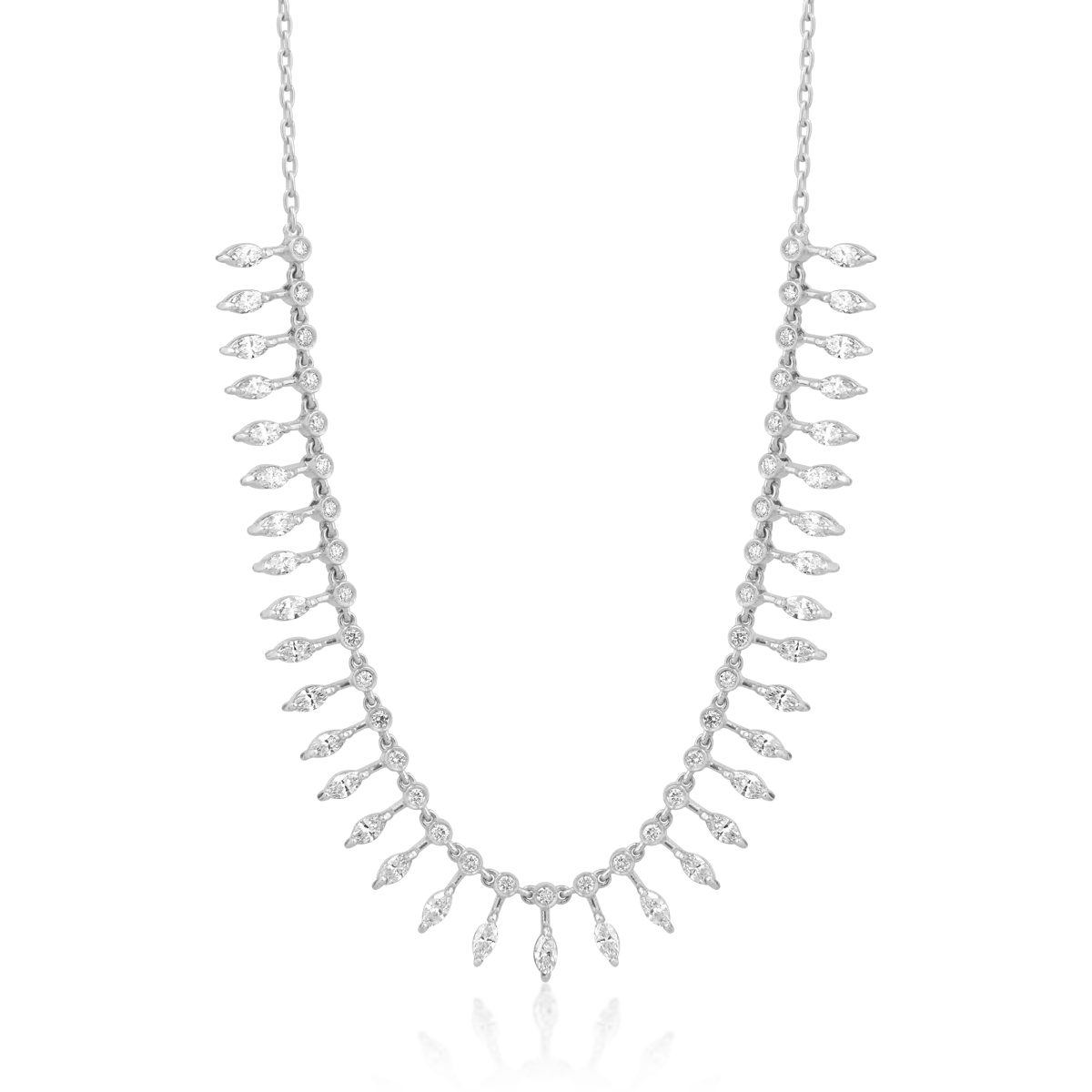 18K white gold necklace with diamonds of 3.48ct