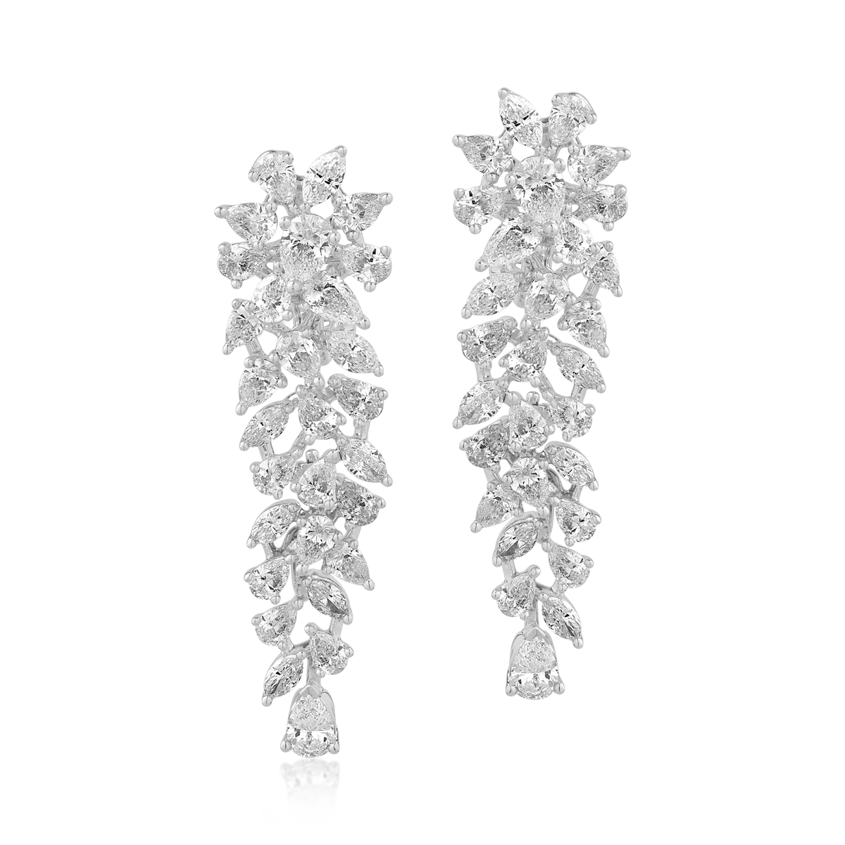 18K white gold earrings with 5.63ct diamonds