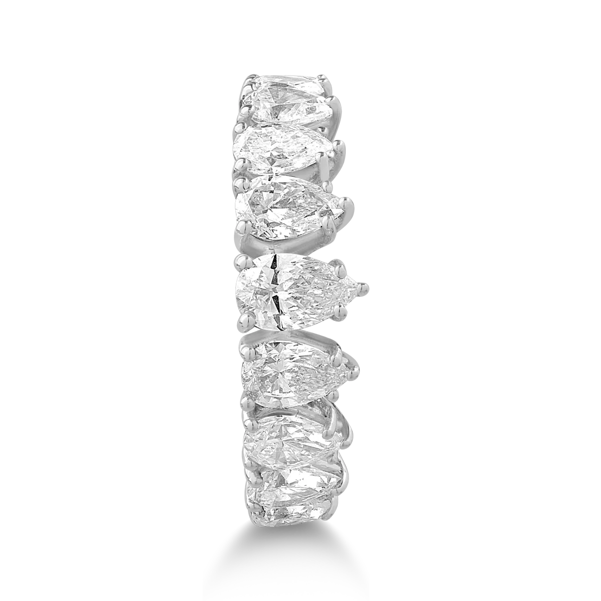 18 karátos fehérarany gyűrű 3.02 karátos gyémántokkal