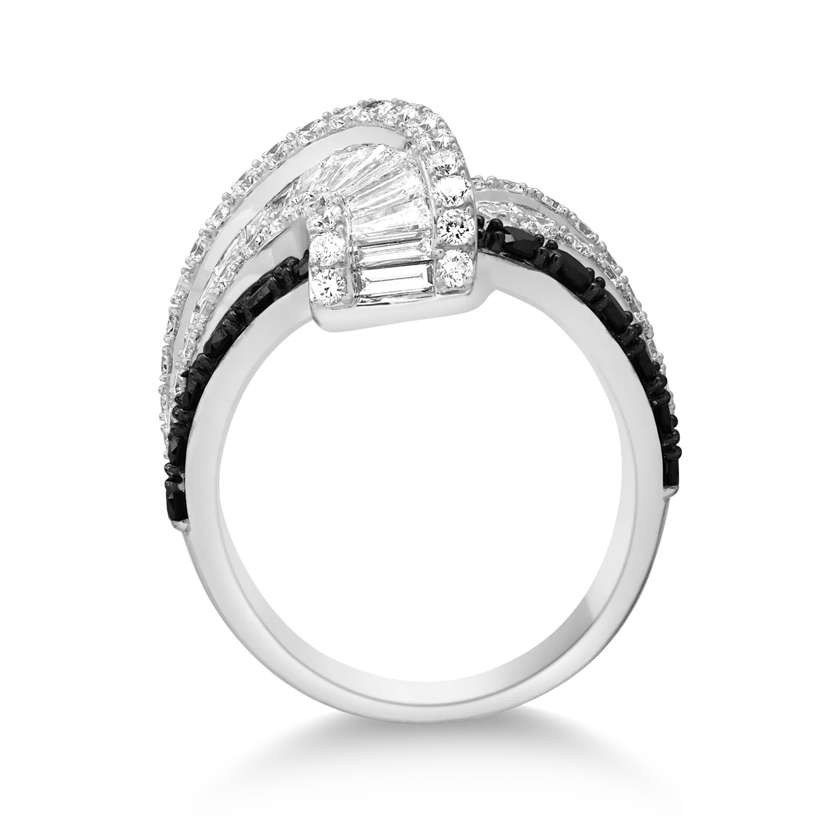 18K white gold ring with 0.75 ct black diamonds and 2.54 ct clear diamonds