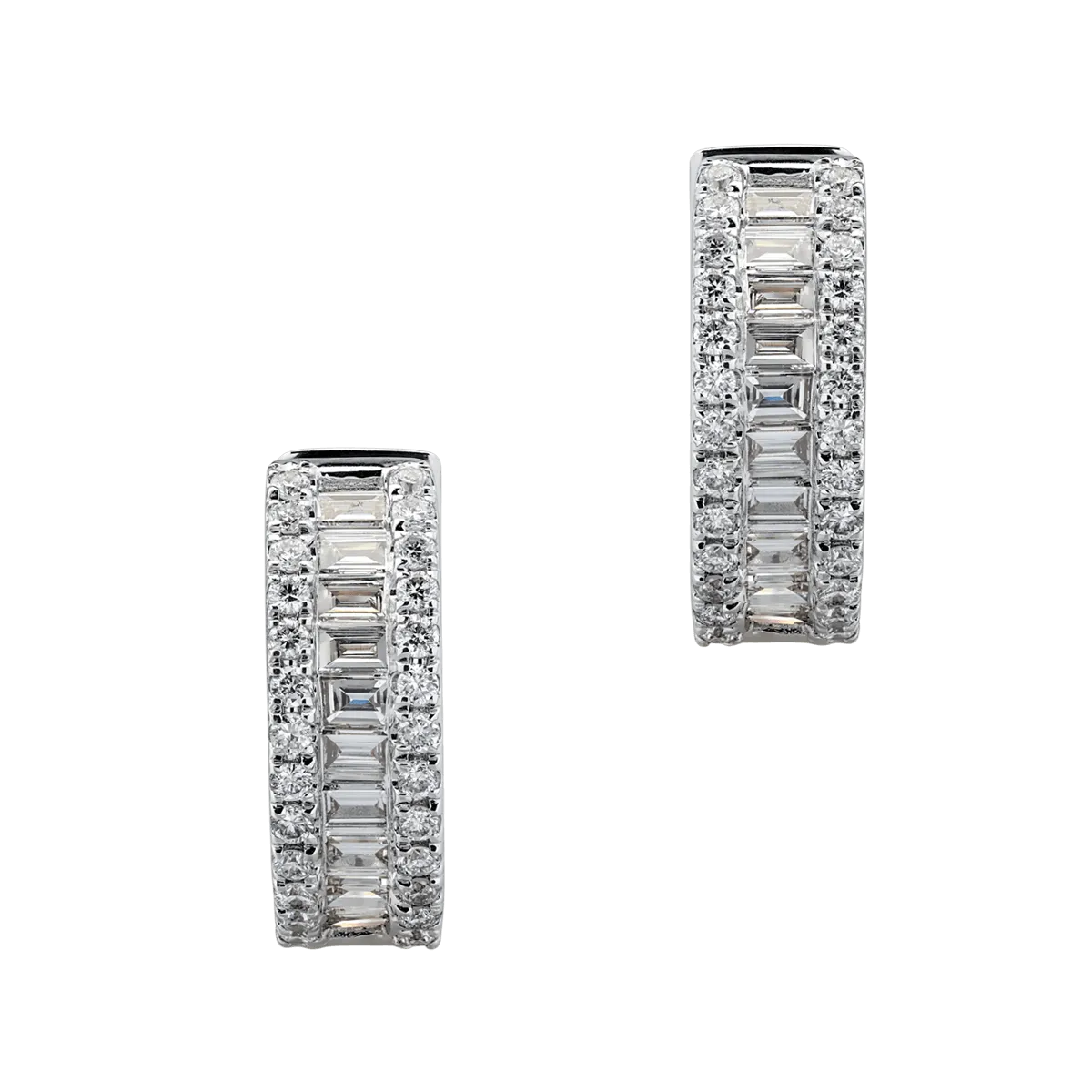 Cercei din aur alb cu diamante baguette si rotunde de 0.68ct