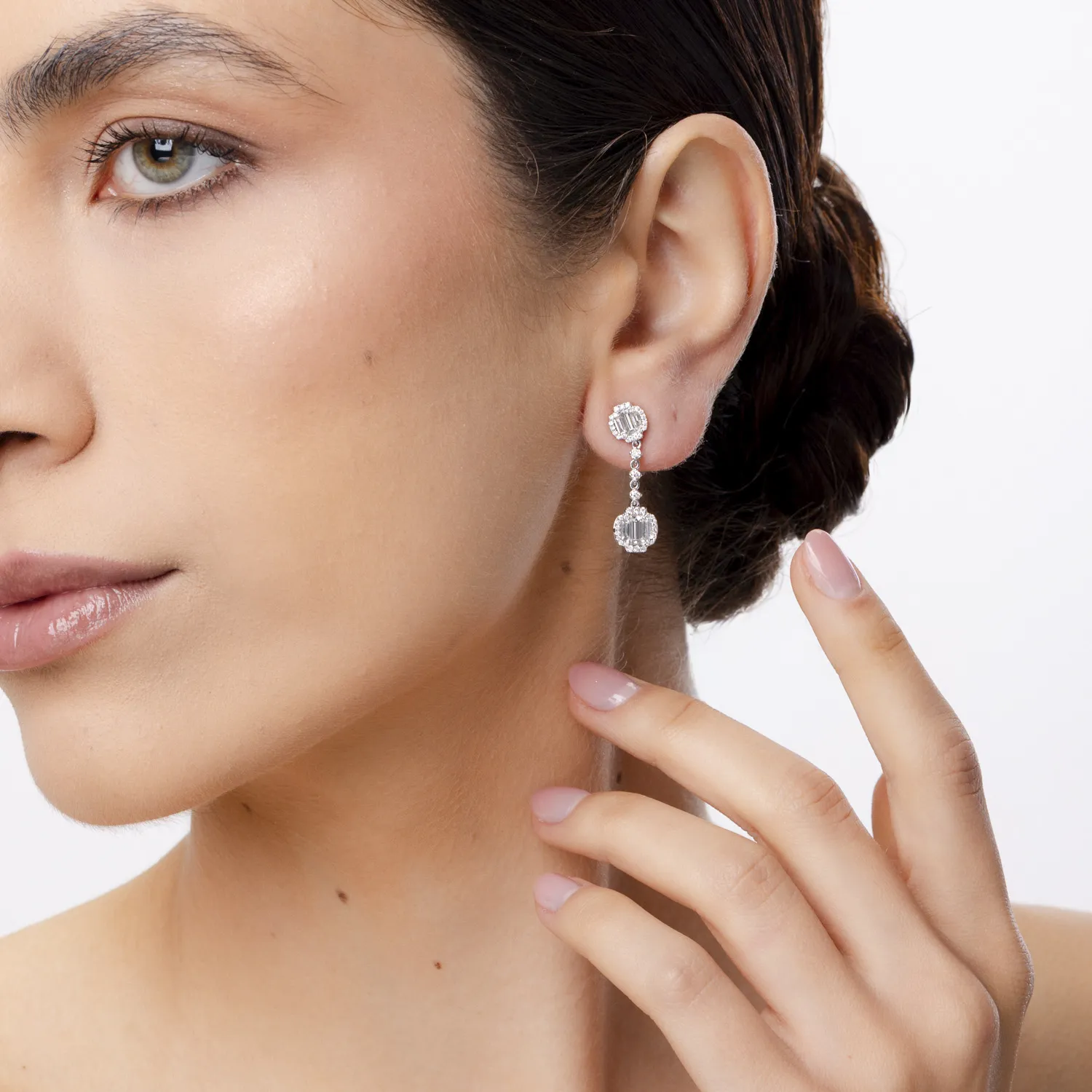 18K fehérarany fülbevaló 1.36ct gyémántokkal