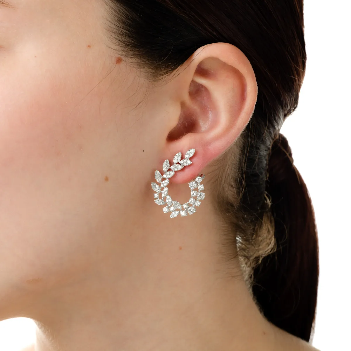 18 k fehér arany fülbevalók a 2.88ct-os gyémántokkal