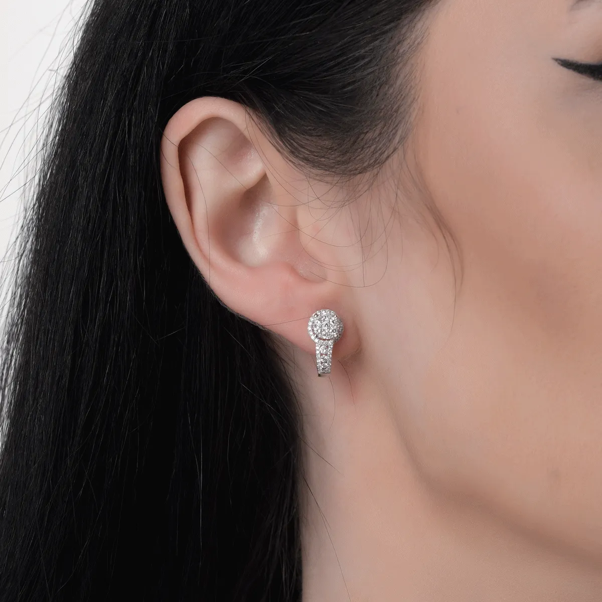 Cercei din aur alb cu diamante de 0.55ct