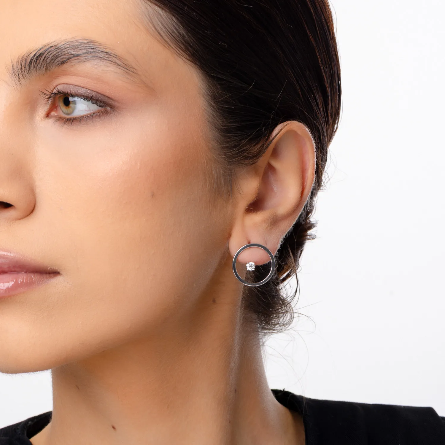 Cercei din aur alb cu diamante de 0.4ct