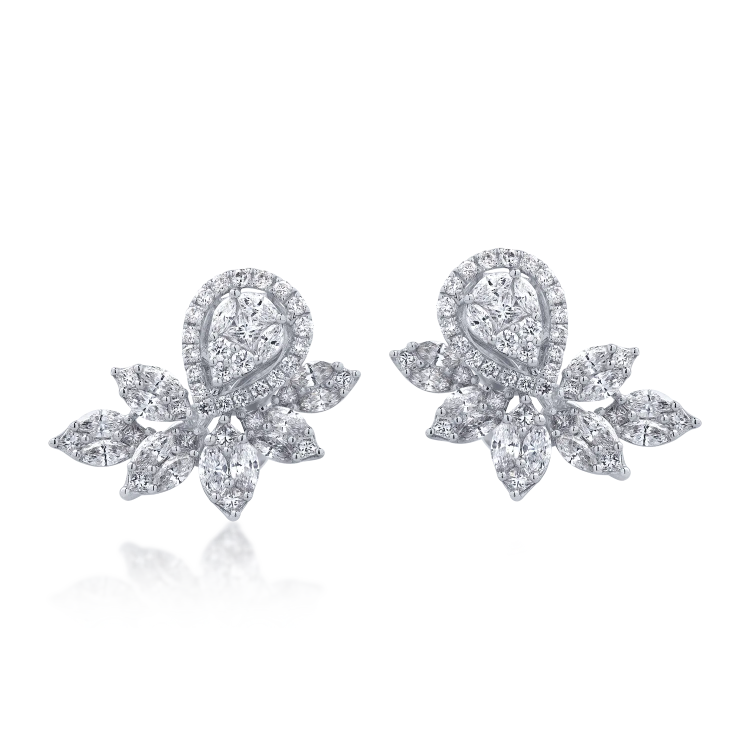 18K white gold earrings with 2.93ct diamonds