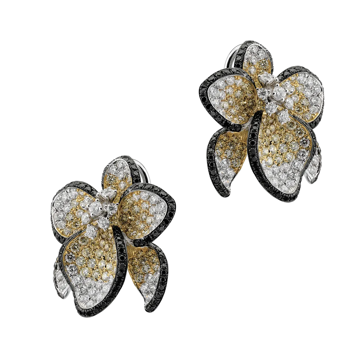 18K white gold earrings with 4.85ct colored diamonds